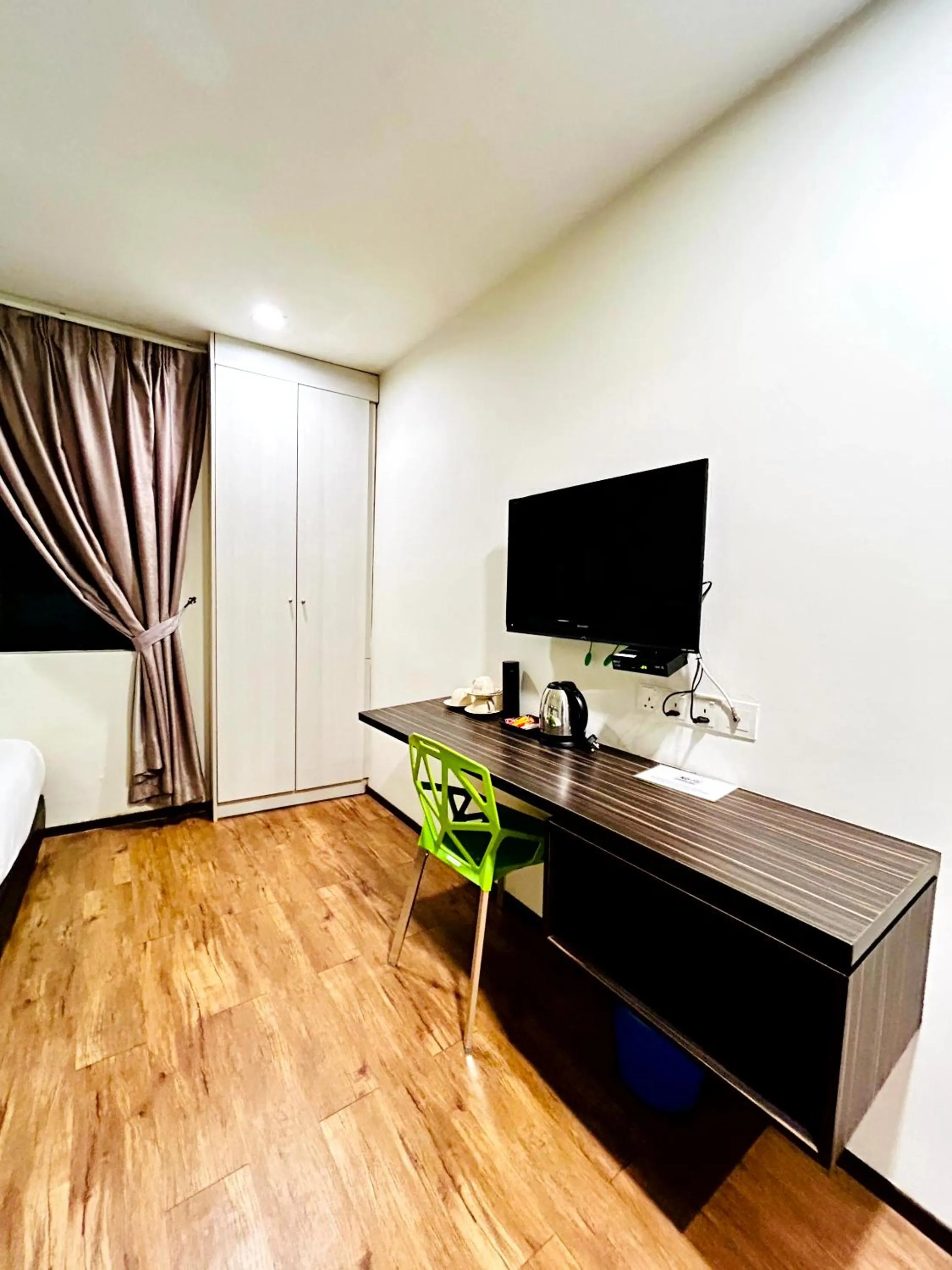 Bedroom in Kino Hotel