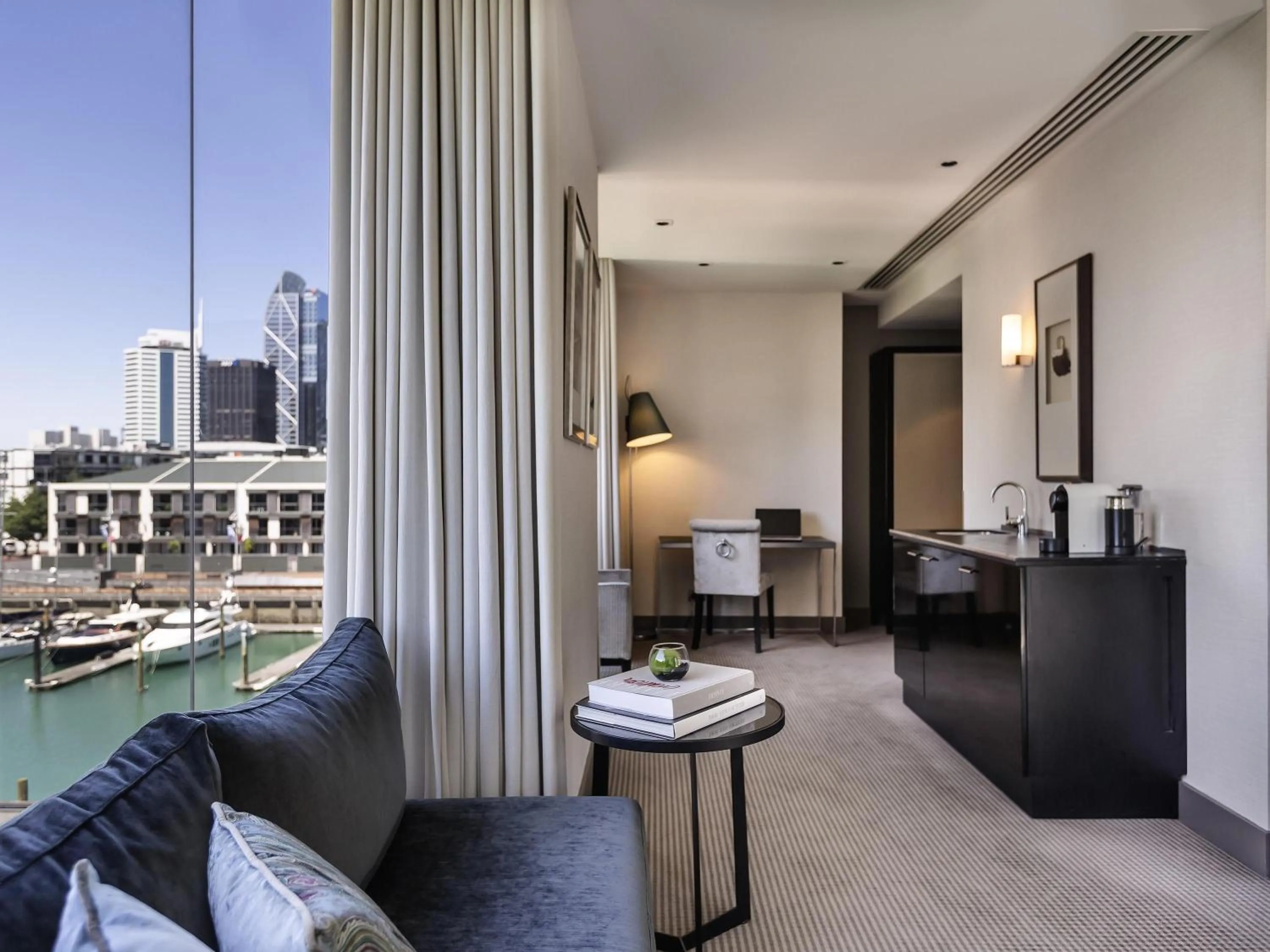 Photo of the whole room in Sofitel Auckland Viaduct Harbour