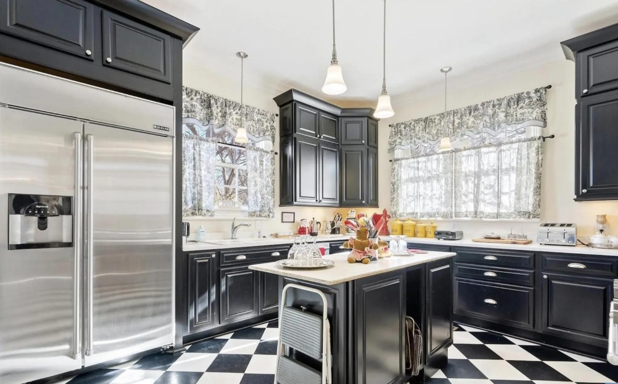 Kitchen or kitchenette in The Wynne House Inn