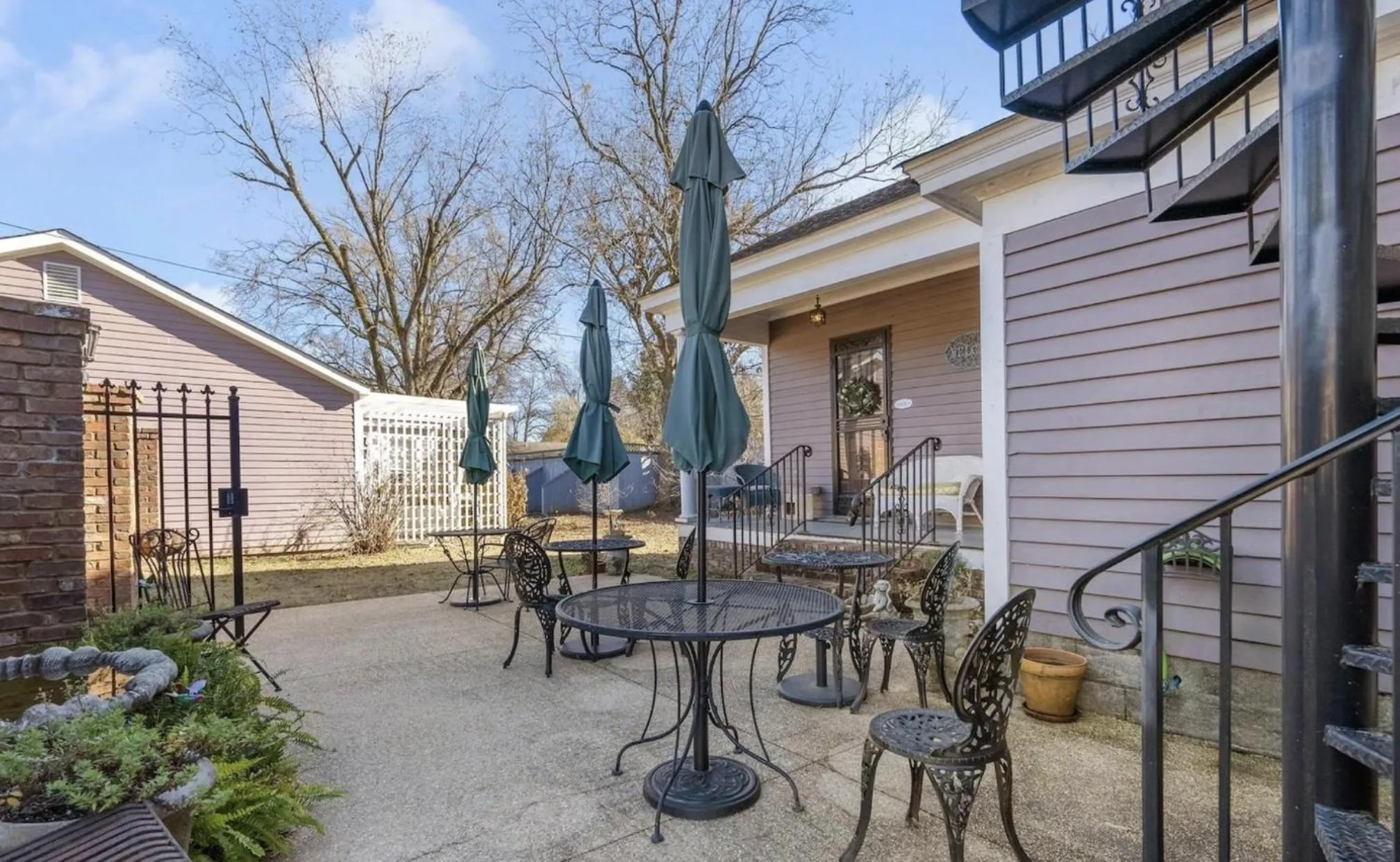 Patio in The Wynne House Inn