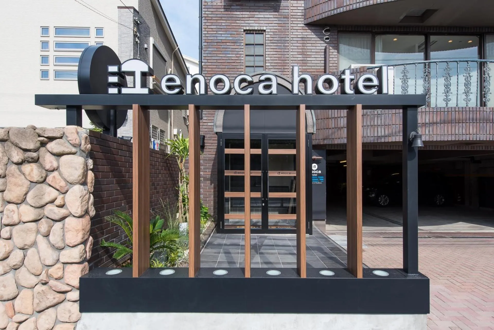 Enoca Hotel