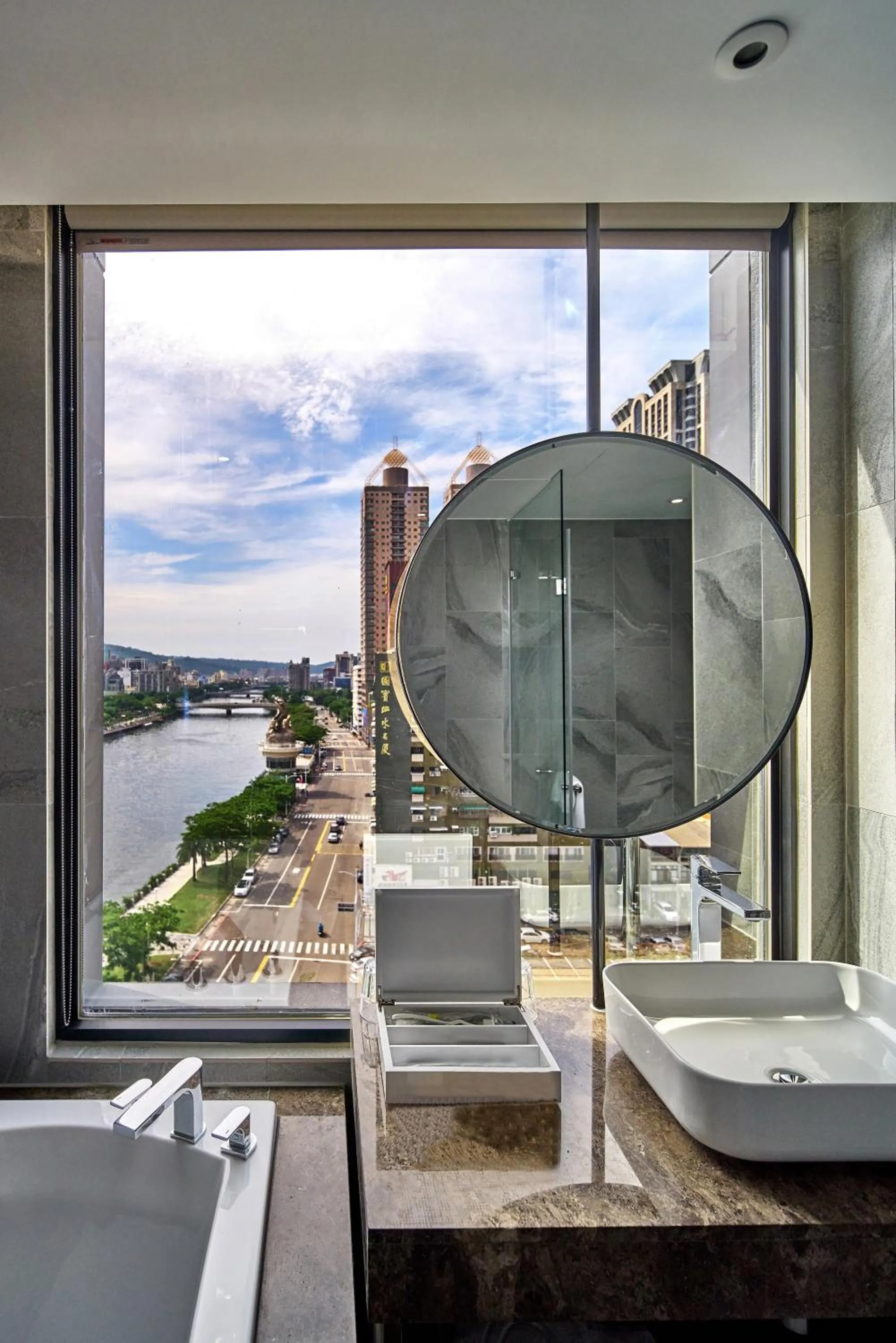 Bathroom in Harbour 10 Hotel