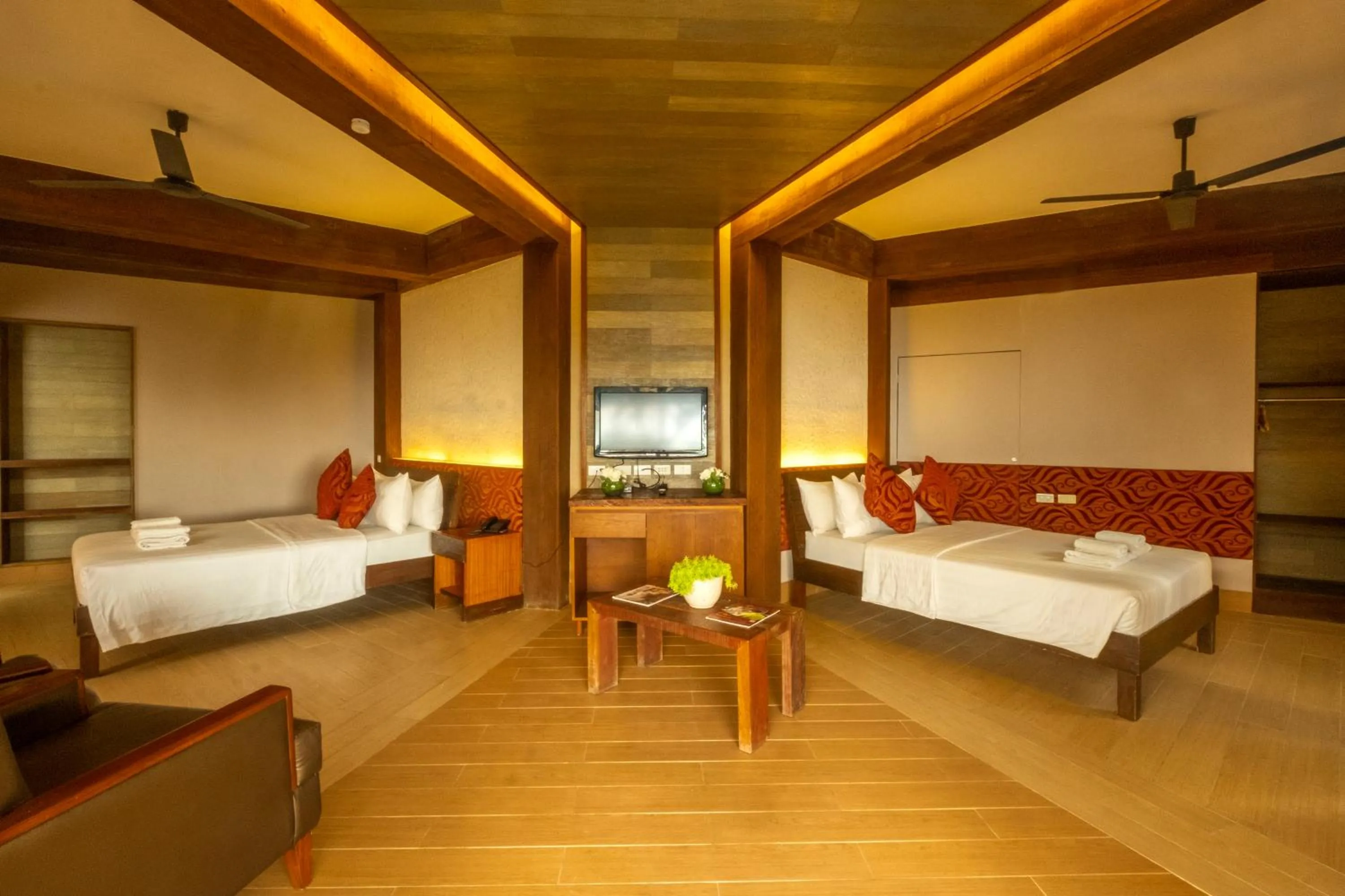 Bed in West 35 Eco Mountain Resort