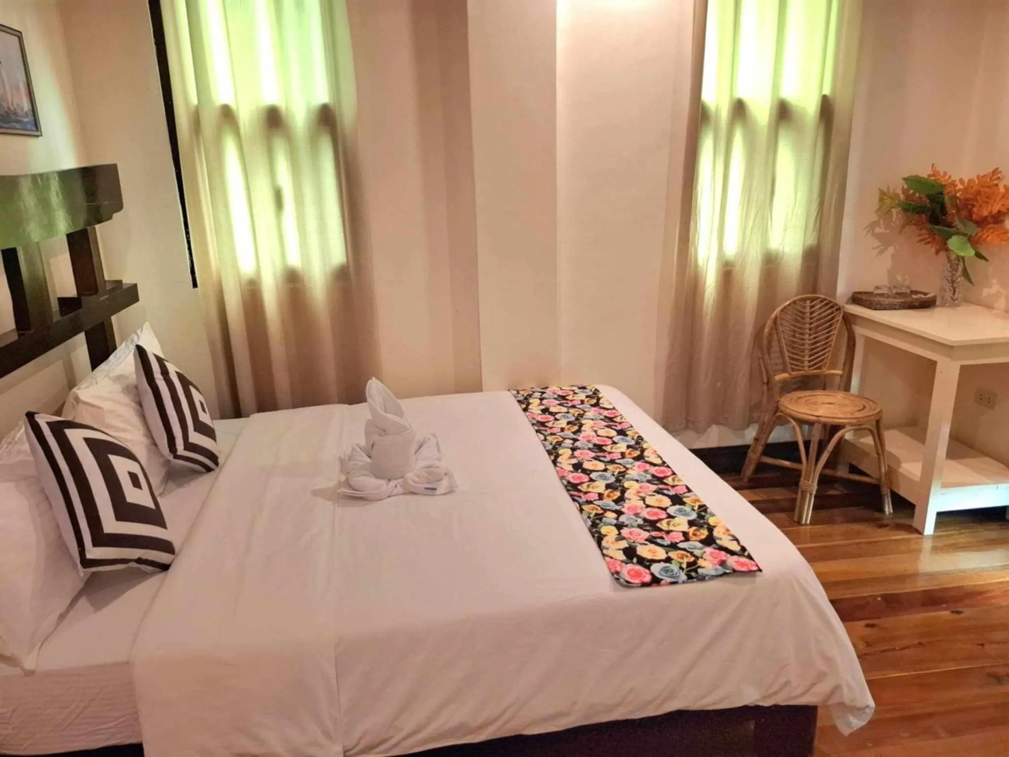 Bed in Peak View Resort