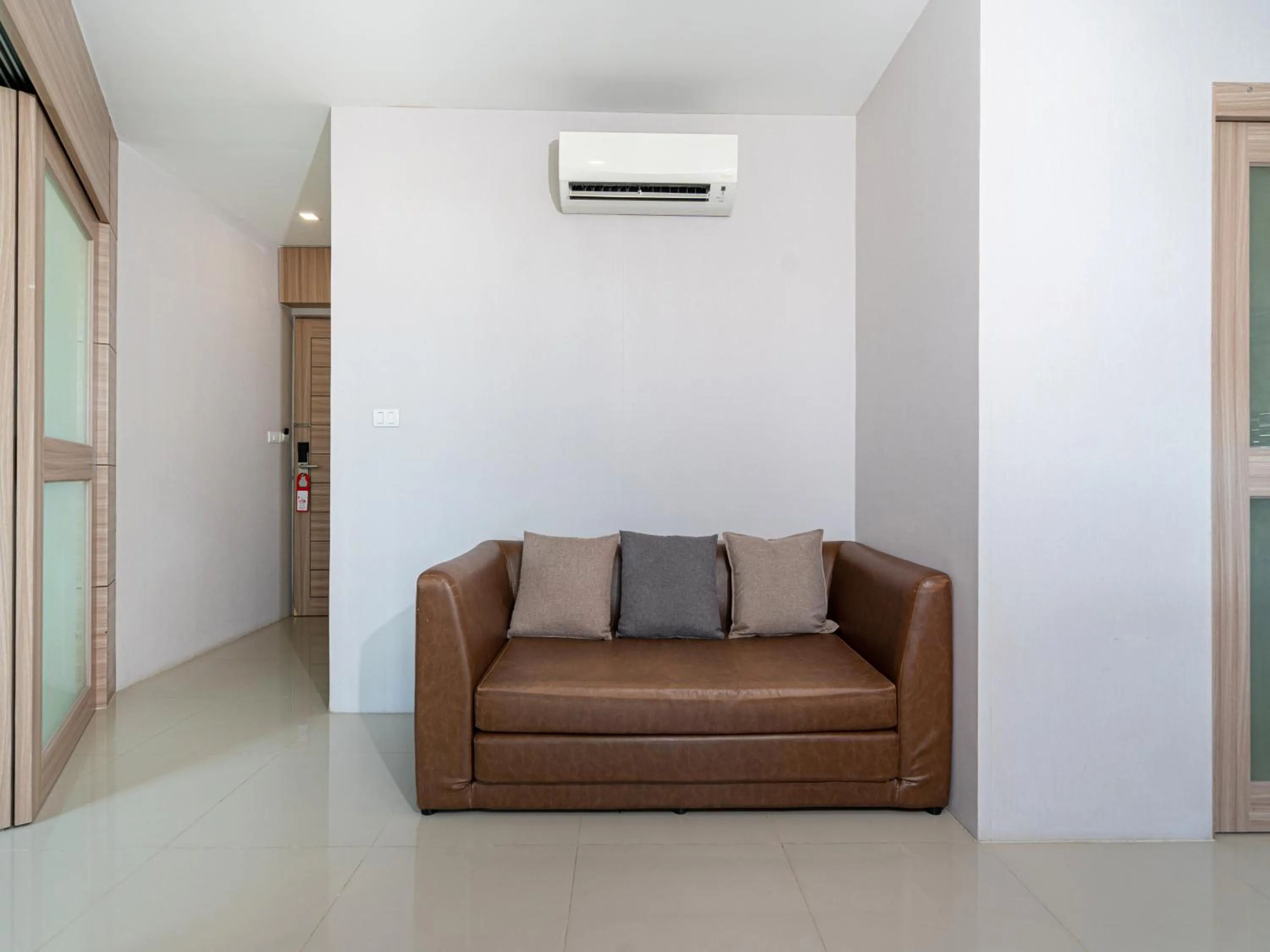 Facade/entrance, Seating Area in Patong Bay Residence