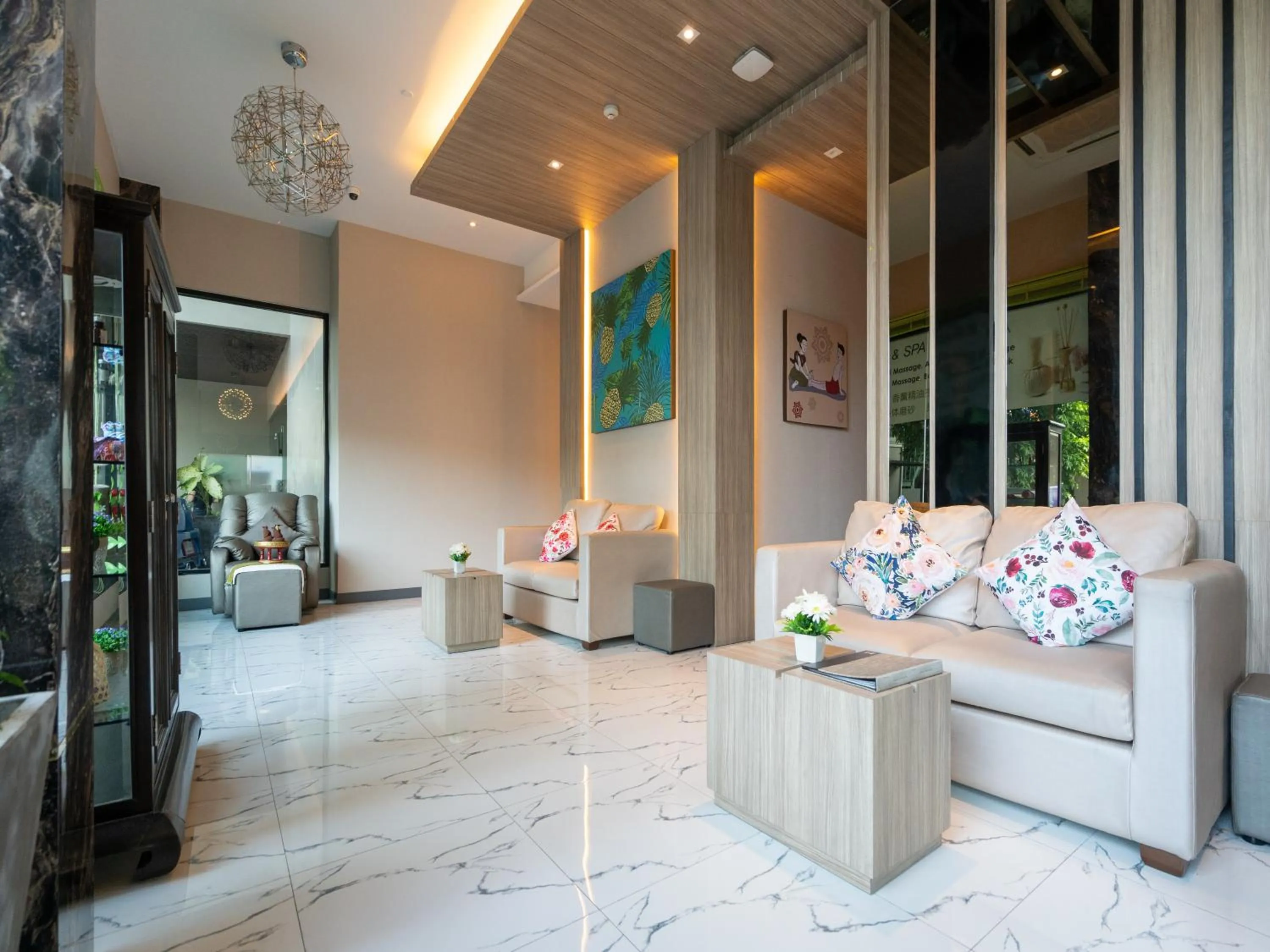 Spa and wellness centre/facilities, Seating Area in Patong Bay Residence