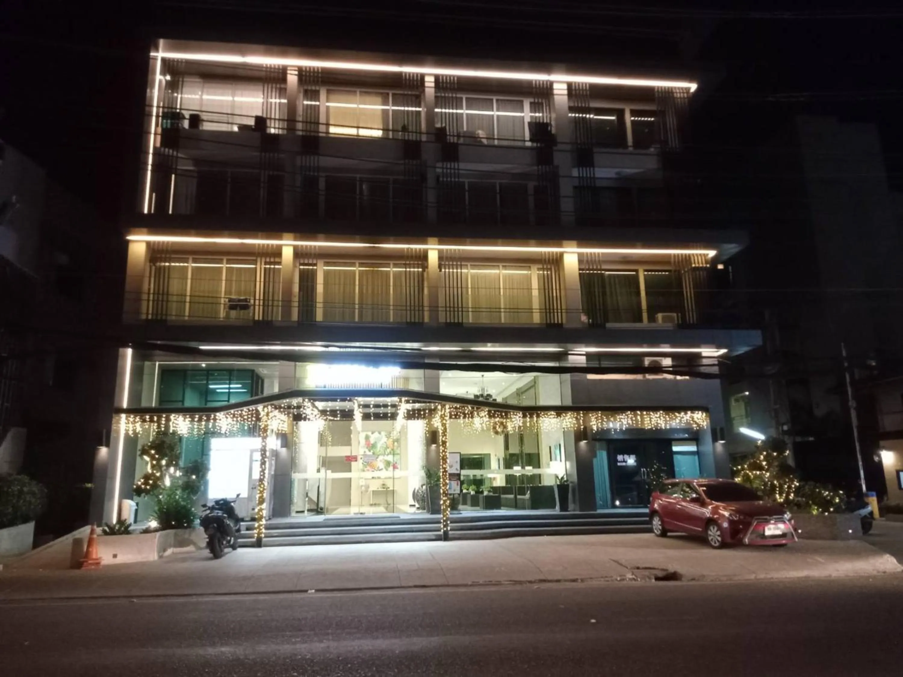 Facade/entrance, Property Building in Patong Bay Residence