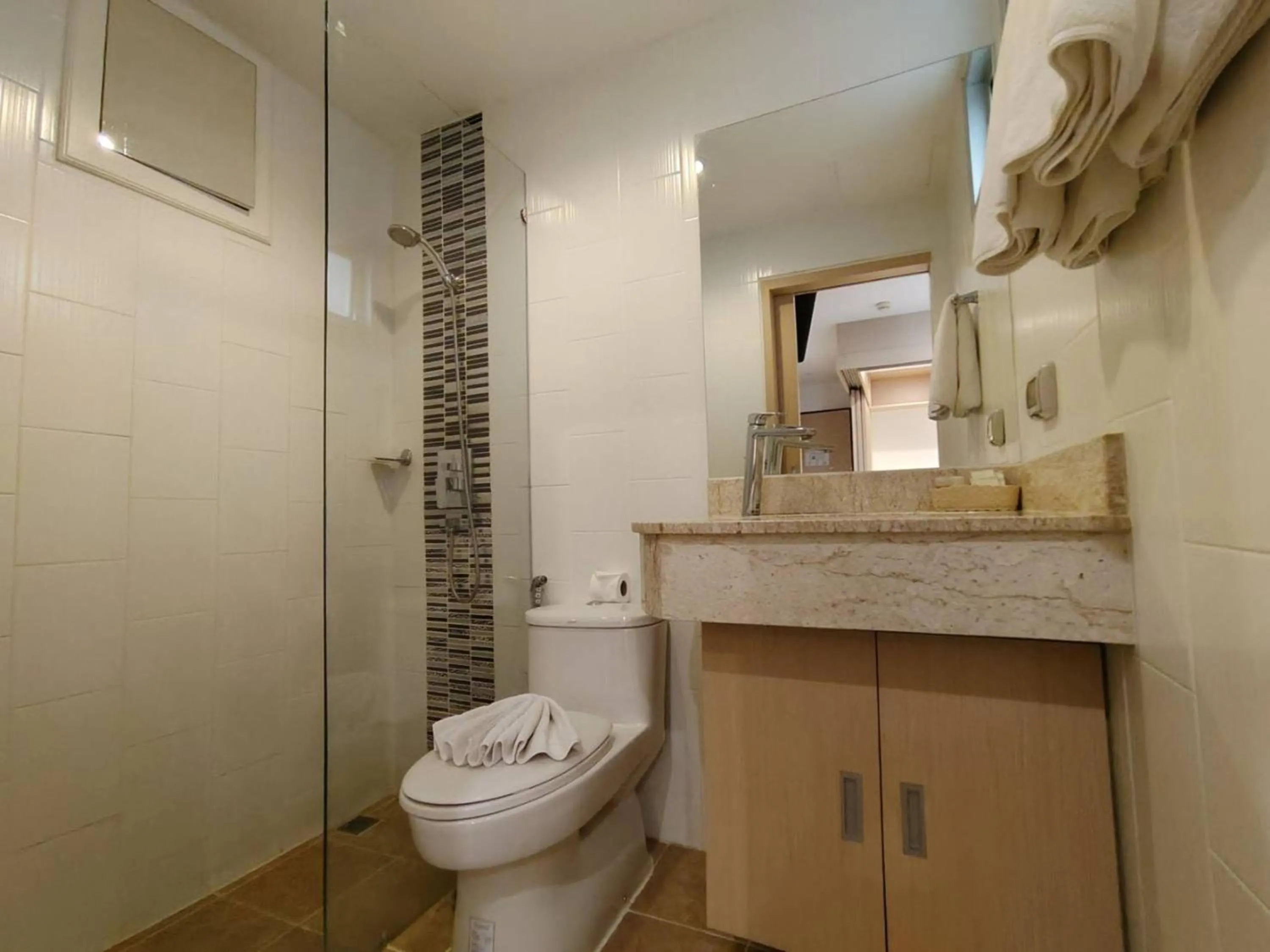 Shower in Patong Bay Residence