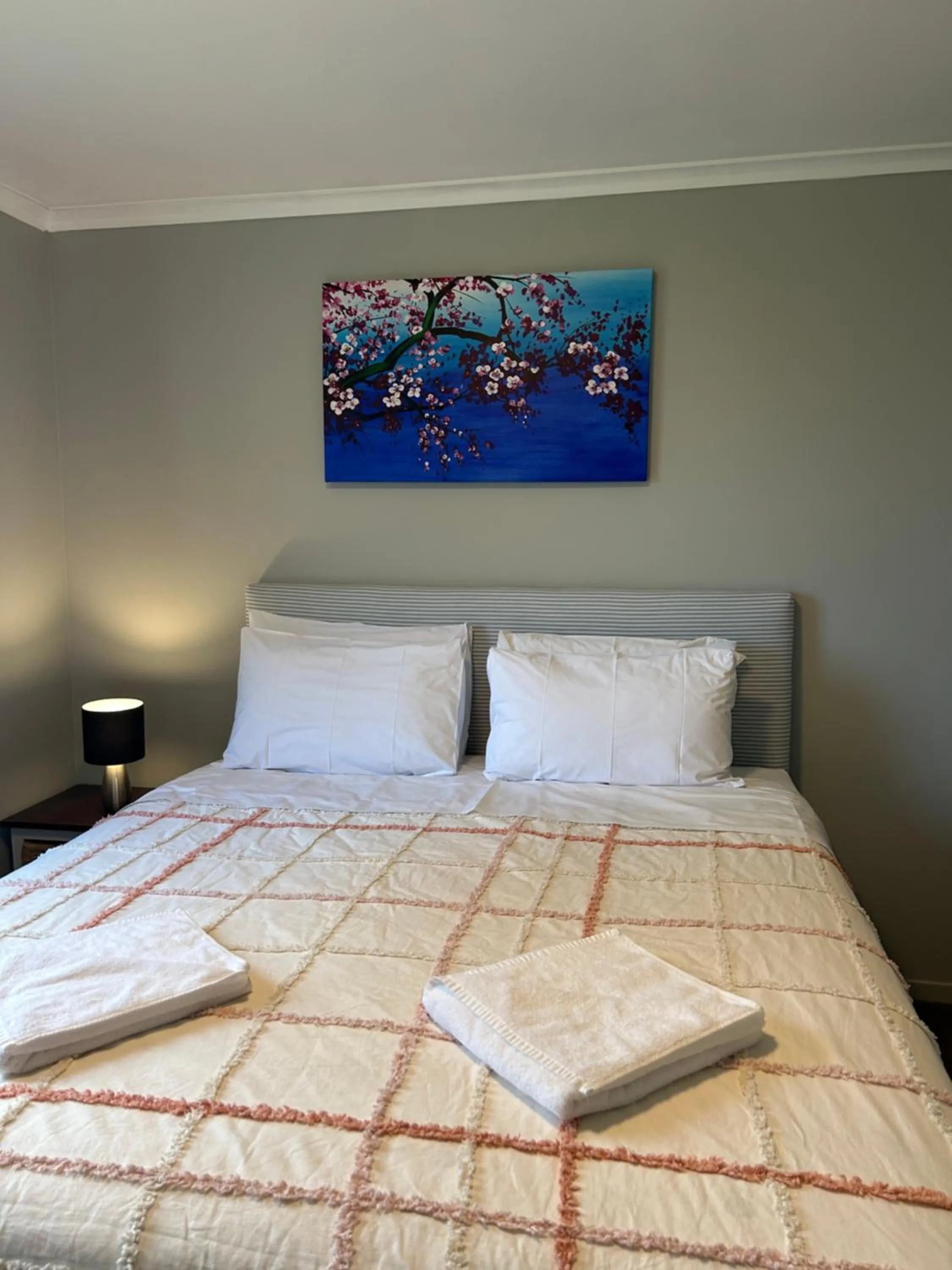 Bed in Mystery Creek Motel