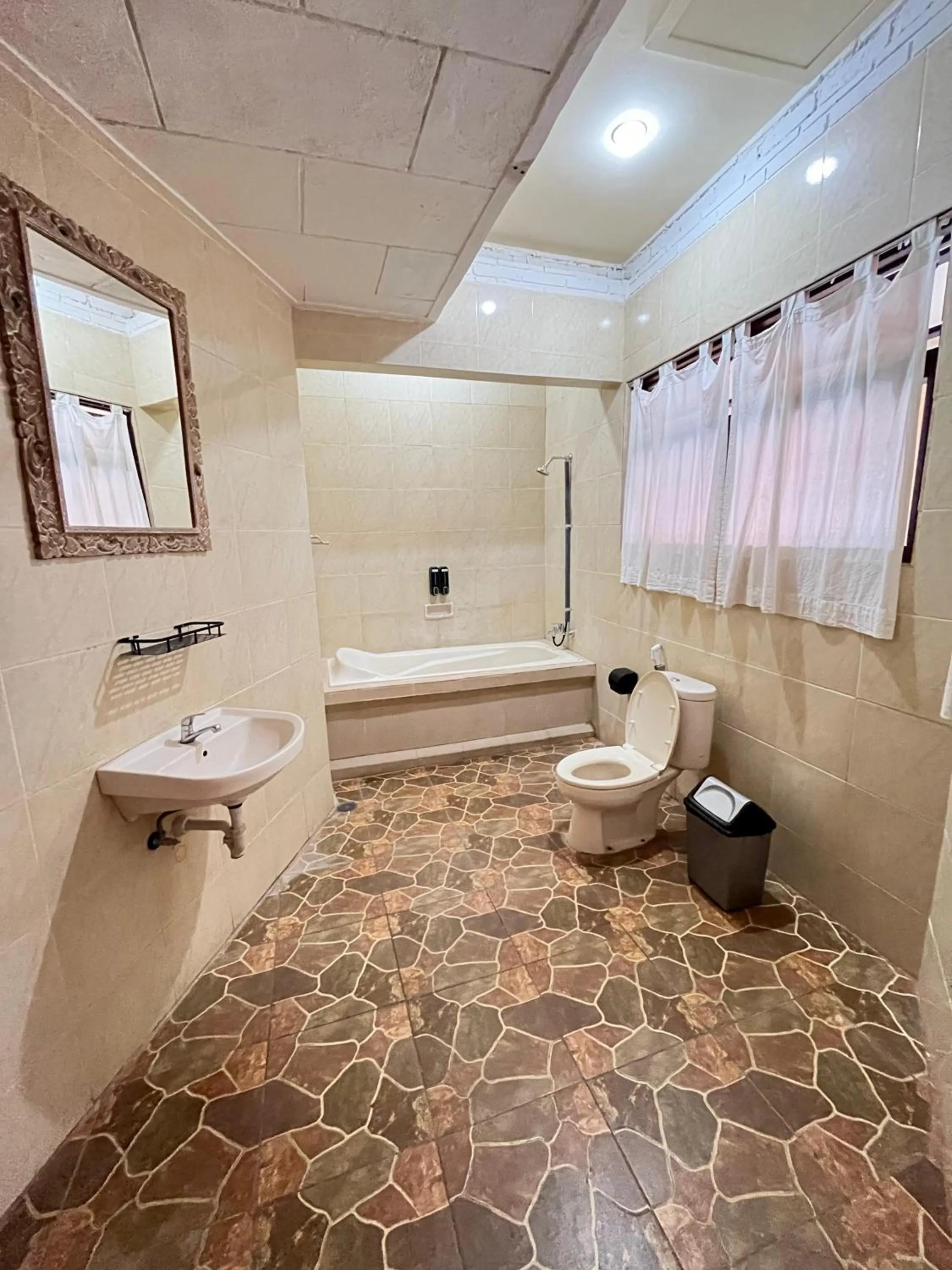 Bathroom in Pande Permai Bungalows