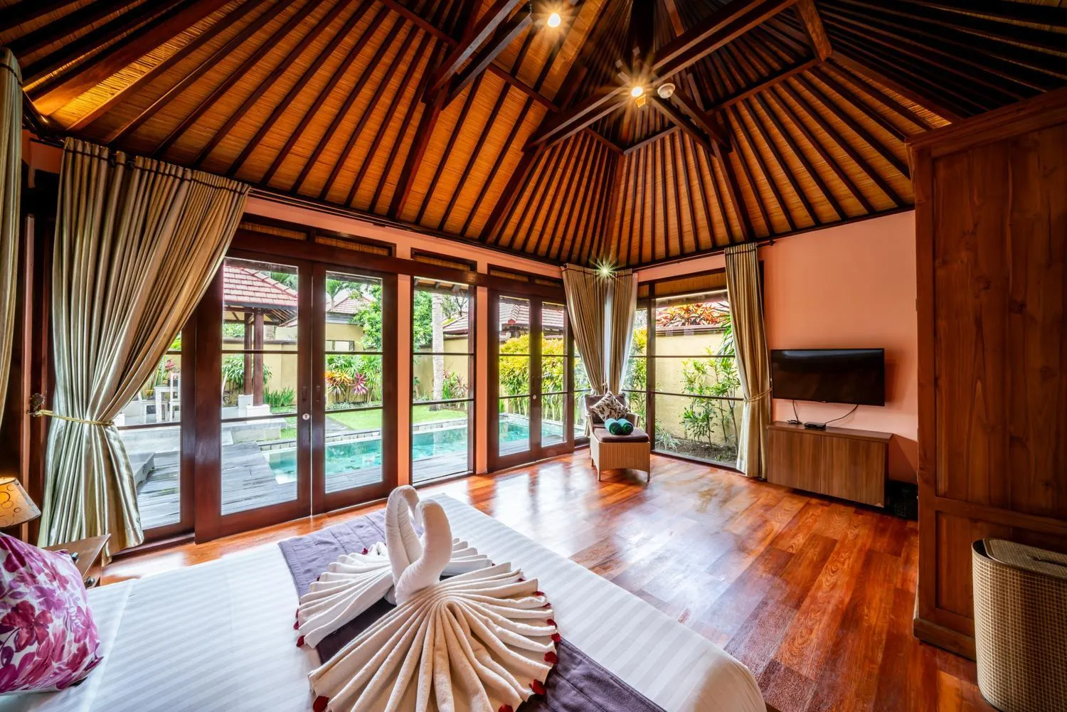TV and multimedia in The Kampung Ubud Villa