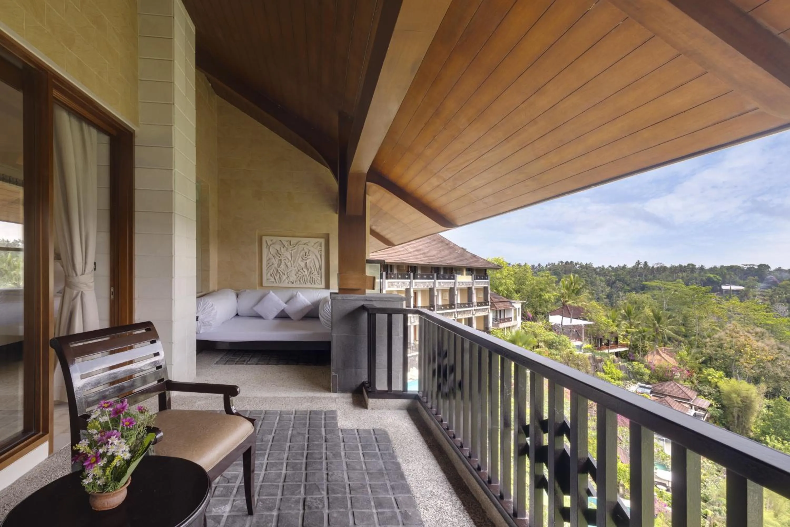 Balcony/Terrace, Bed in Rijasa Agung Resort and Villas