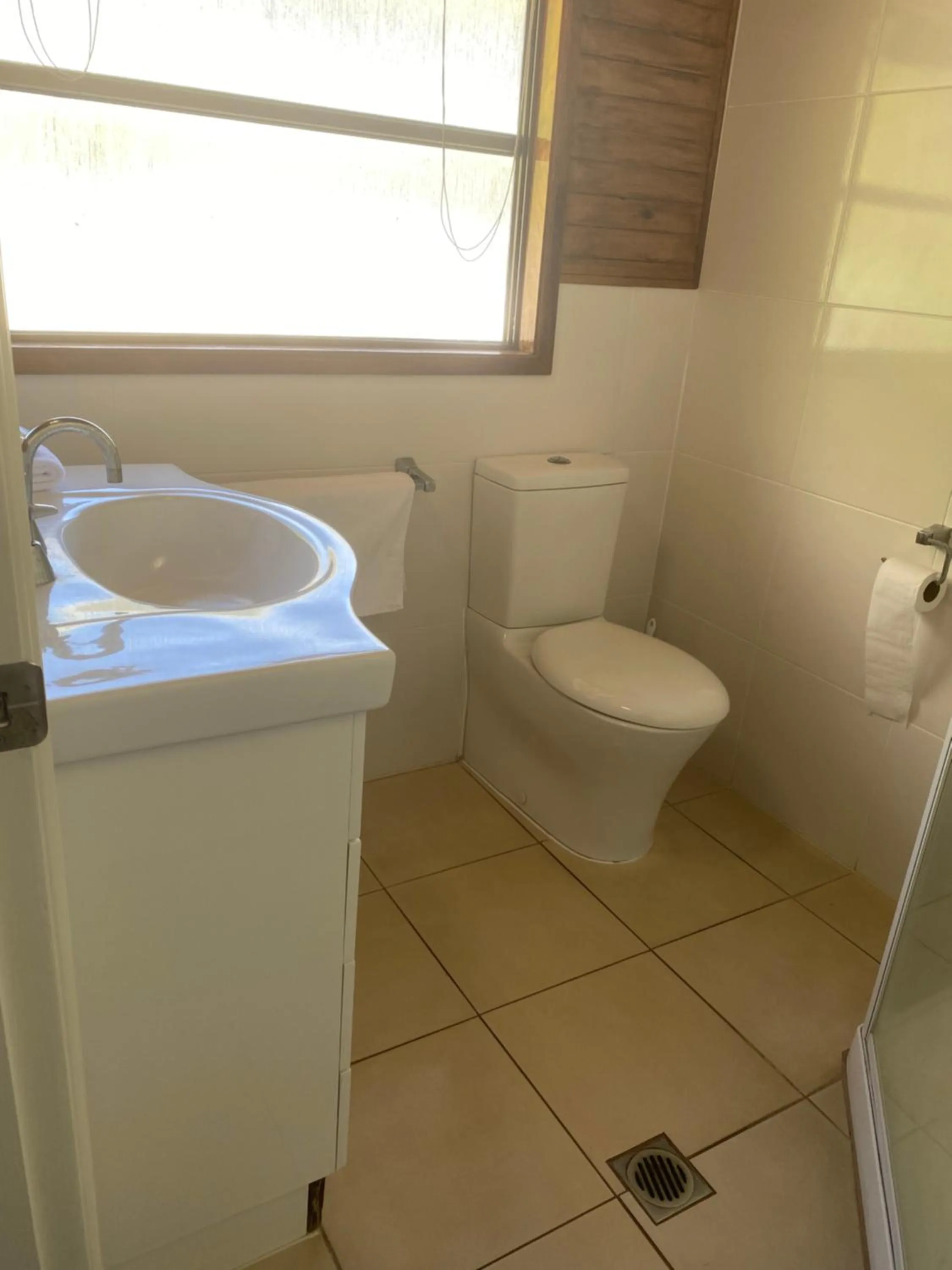 Bathroom in Airlie Beach Apartments