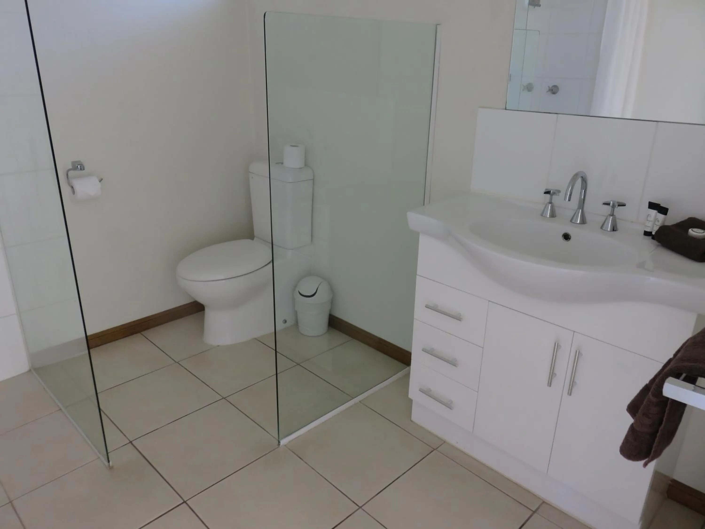 Shower in Airlie Beach Apartments