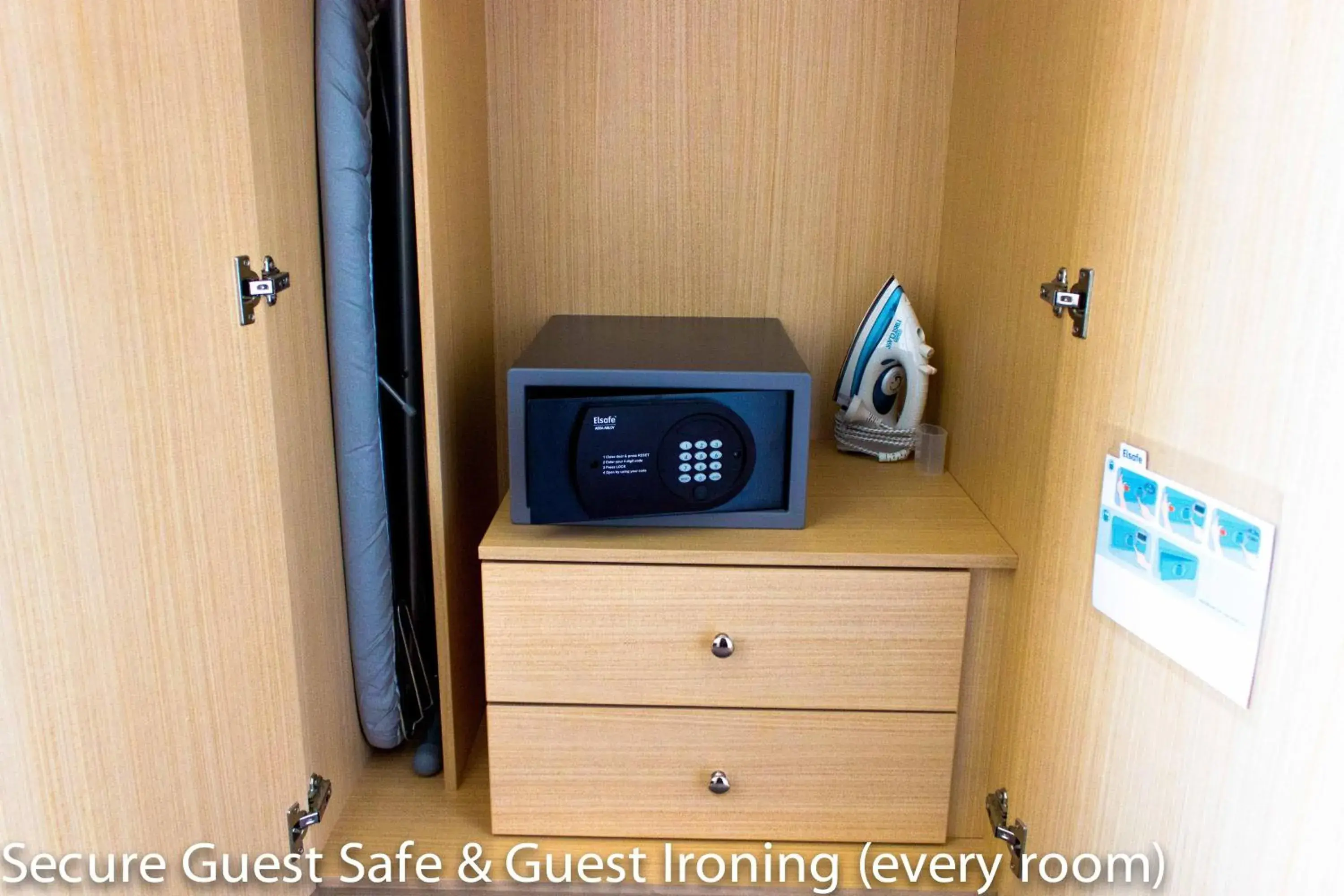 Triple Room in Airport Ascot Motel Triple Room in Airport Ascot Motel