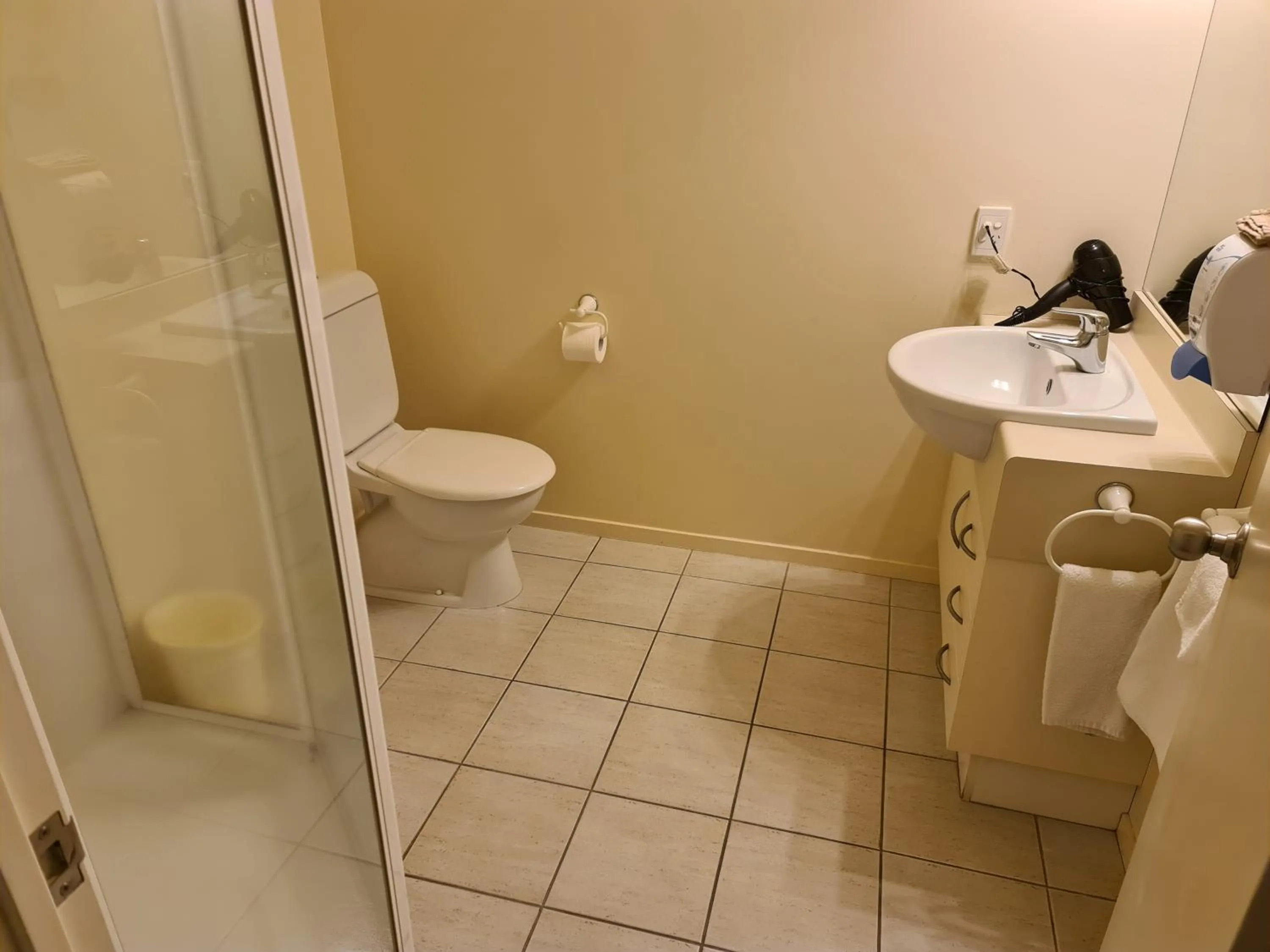 Bathroom in Oceanside Resort & Twin Towers