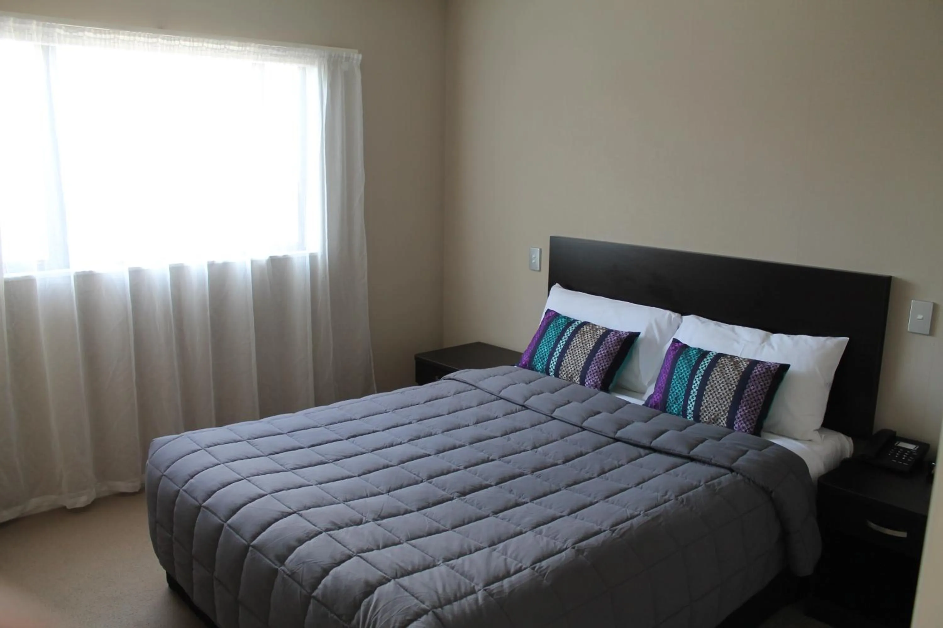 Bedroom, Bed in Aquarius Motor Inn