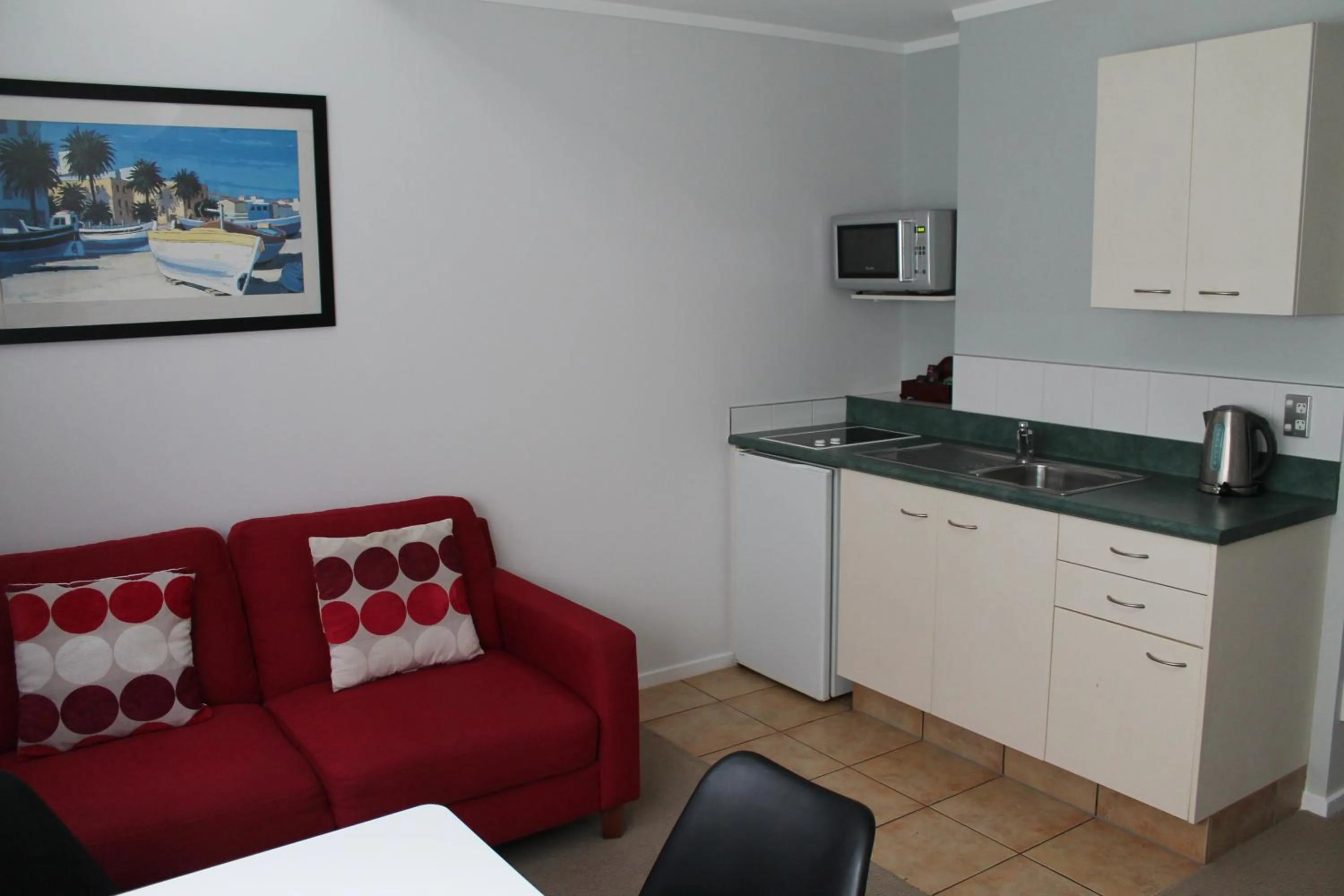 Living room in Aquarius Motor Inn