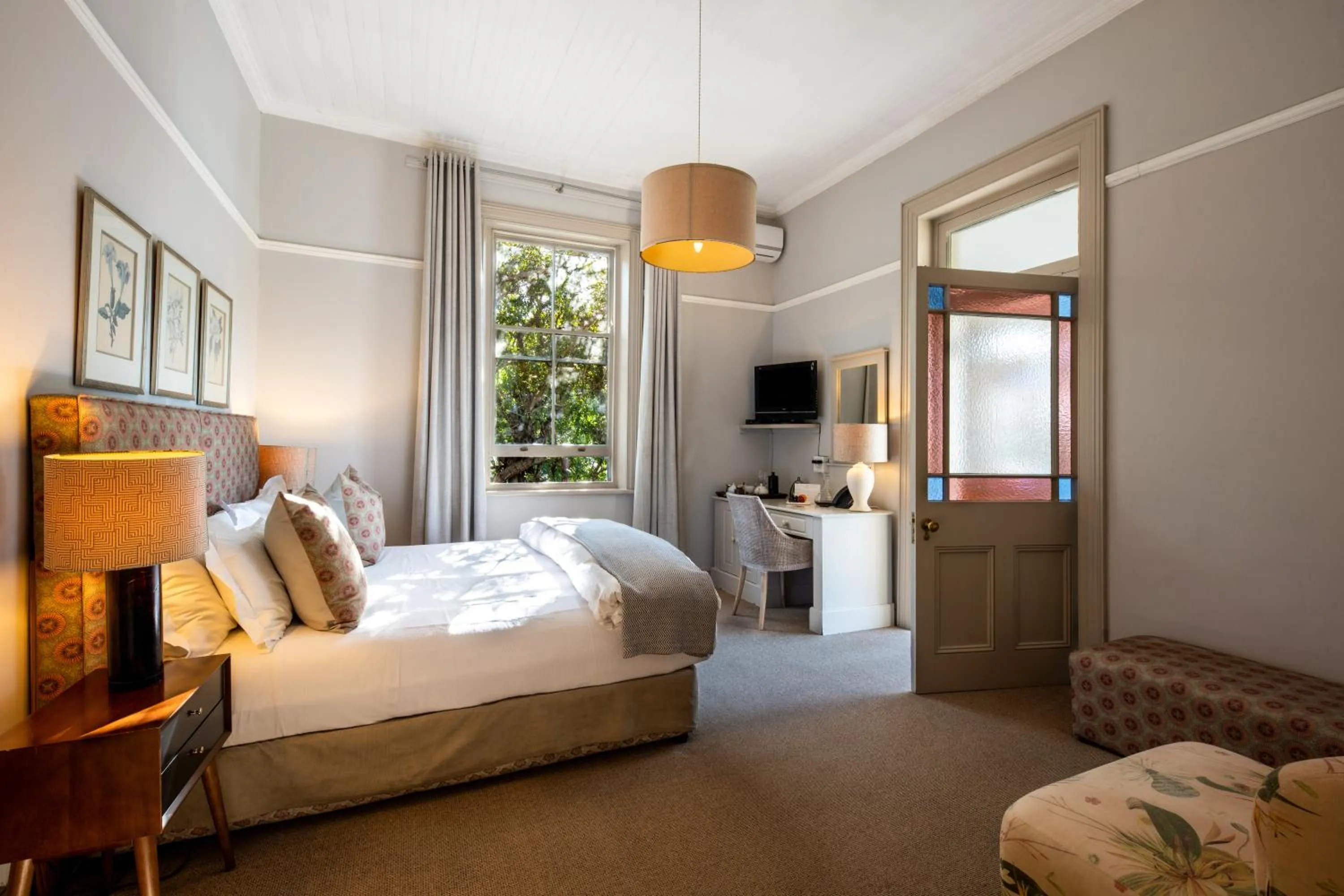 Photo of the whole room, Bed in Welgelegen House