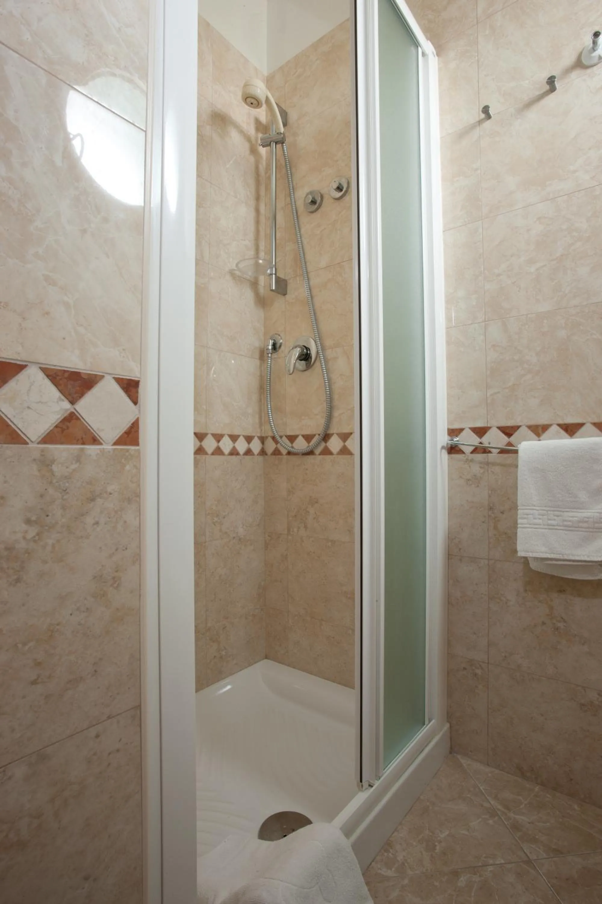 Shower in Hotel Gaby