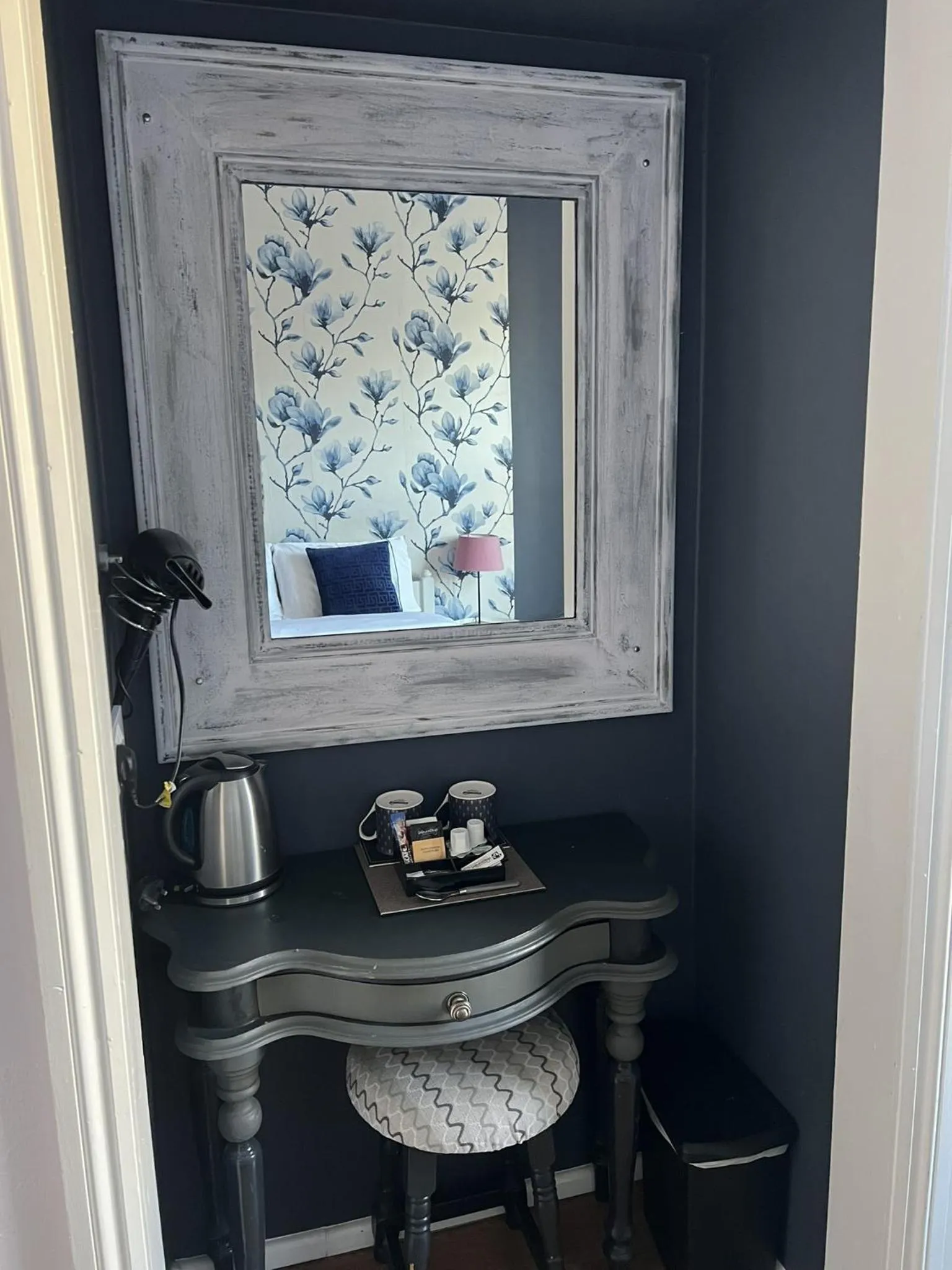 Bedroom in Astral Lodge