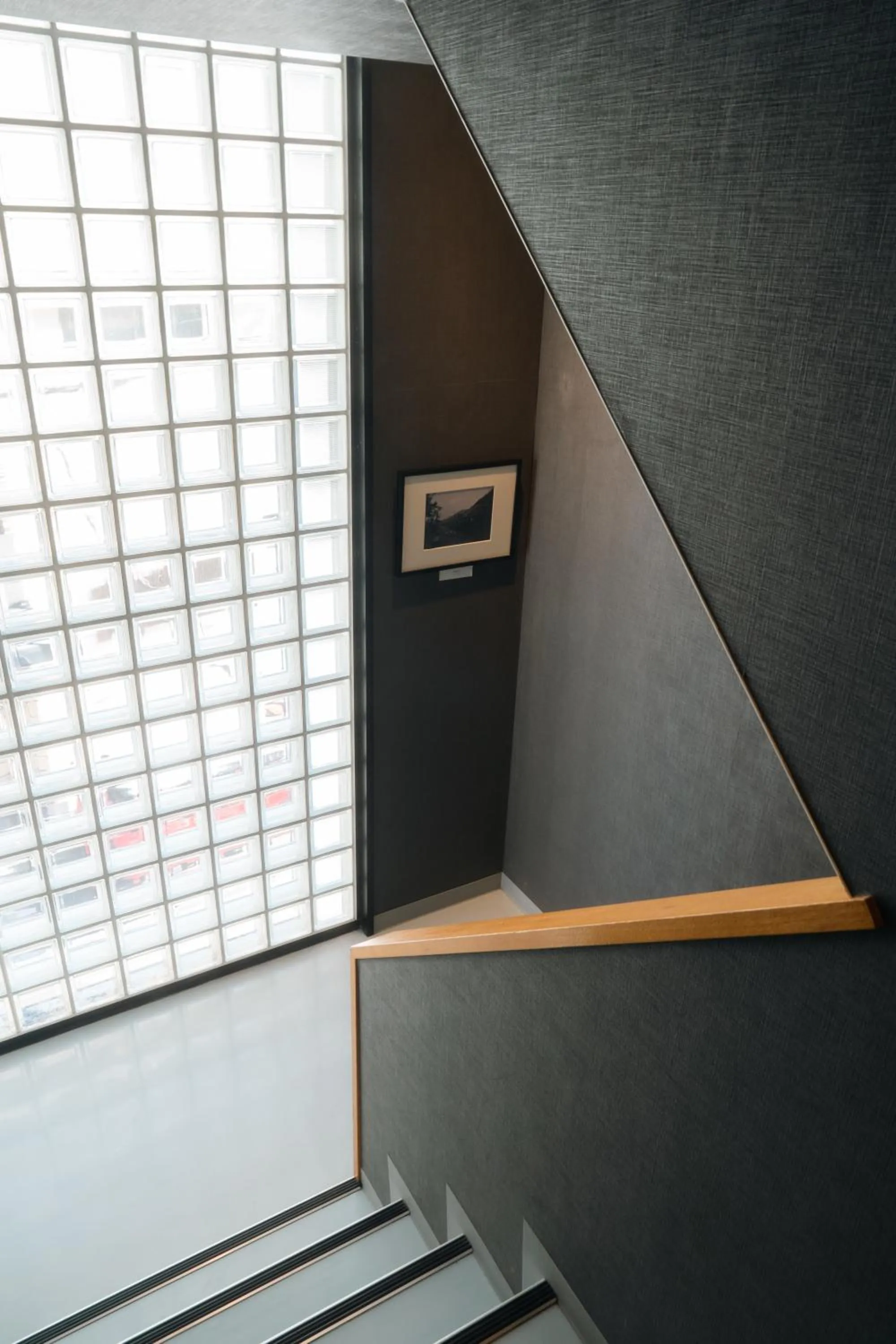 Text overlay in Yumoto Station Hotel MIRAHAKONE