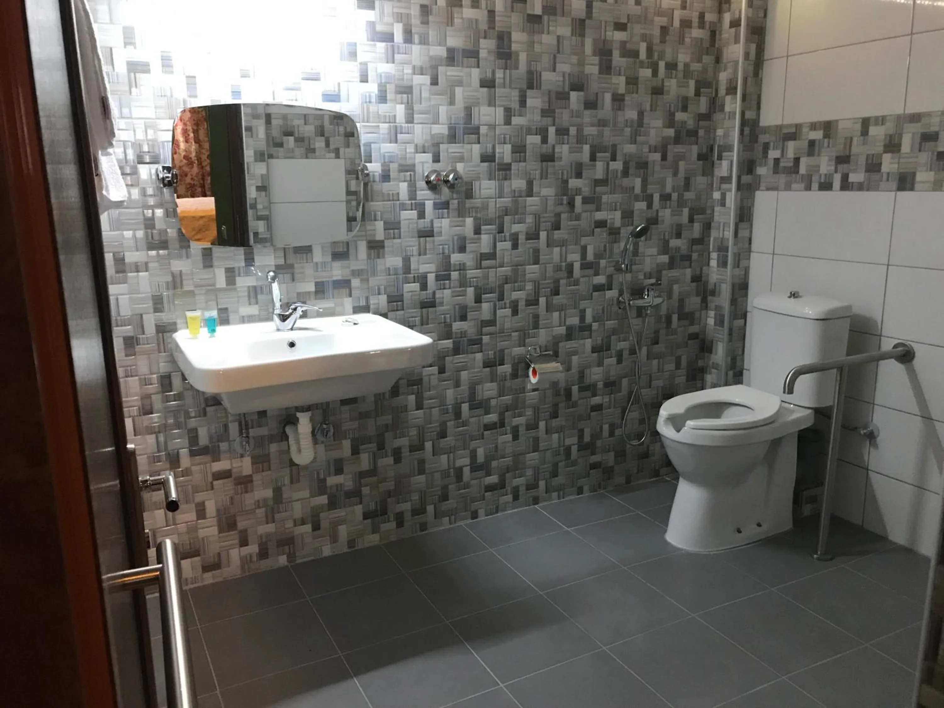 Bathroom in Vienni