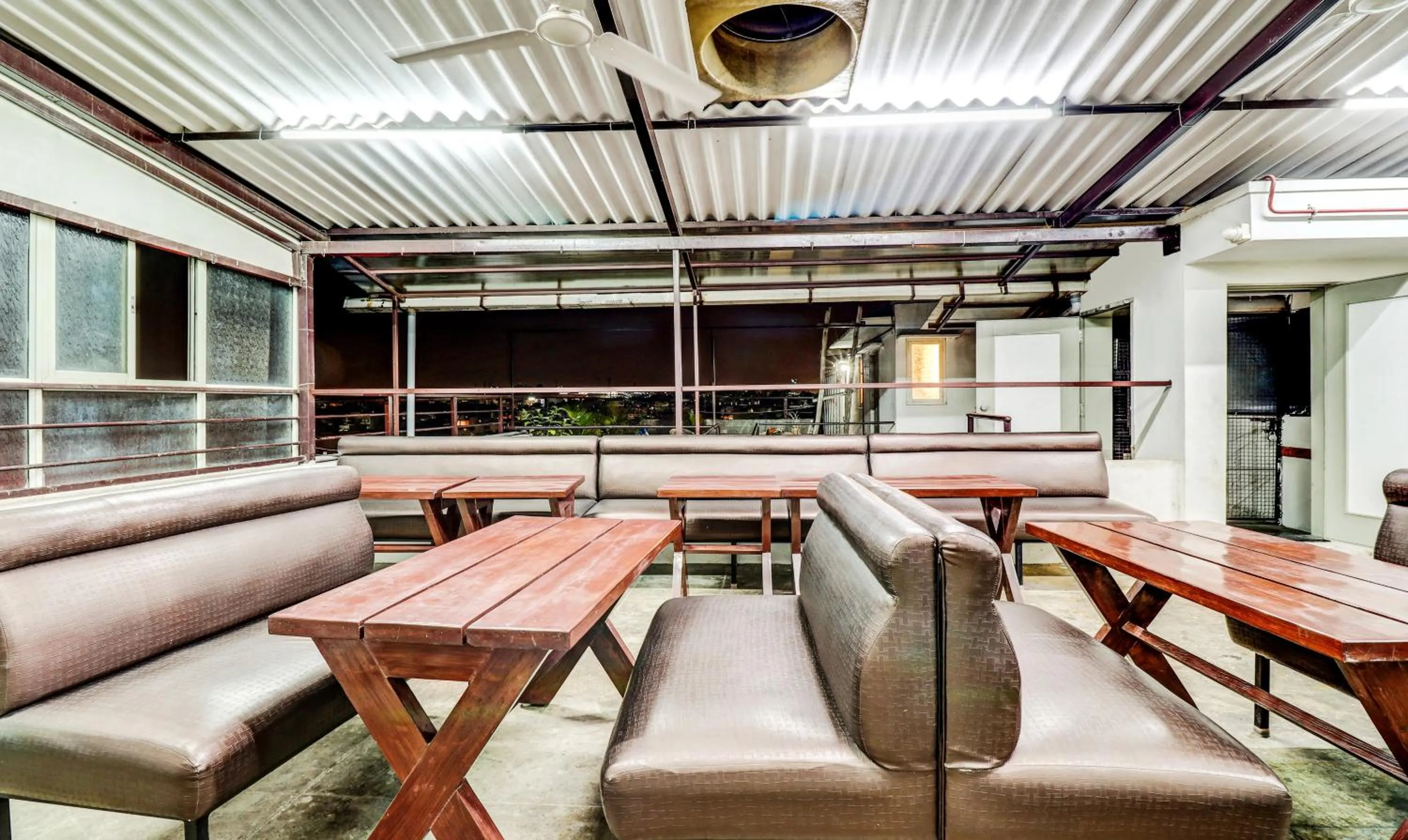 Breakfast in Treebo Saga Apartment