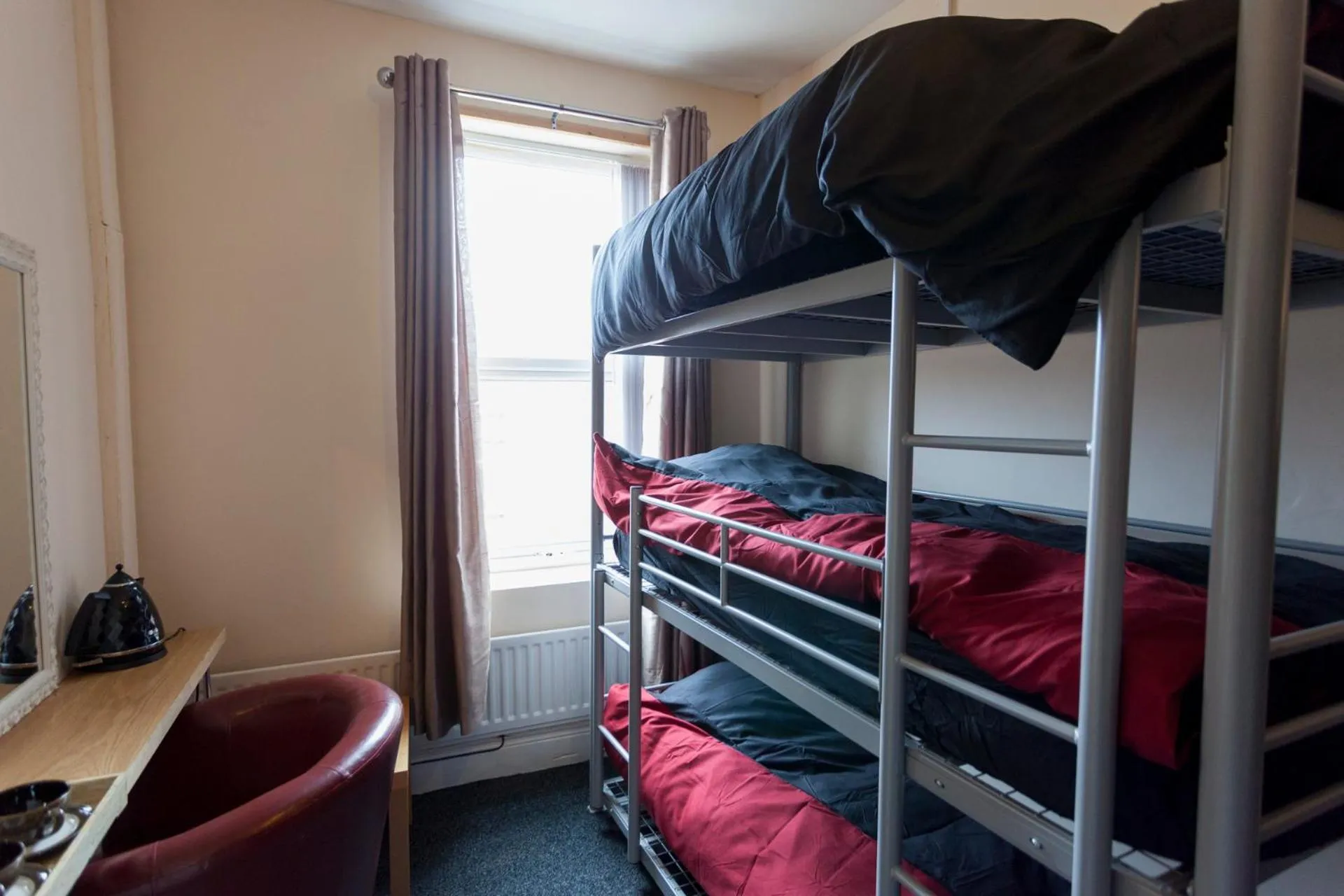 Bed in Fenham Hotel express