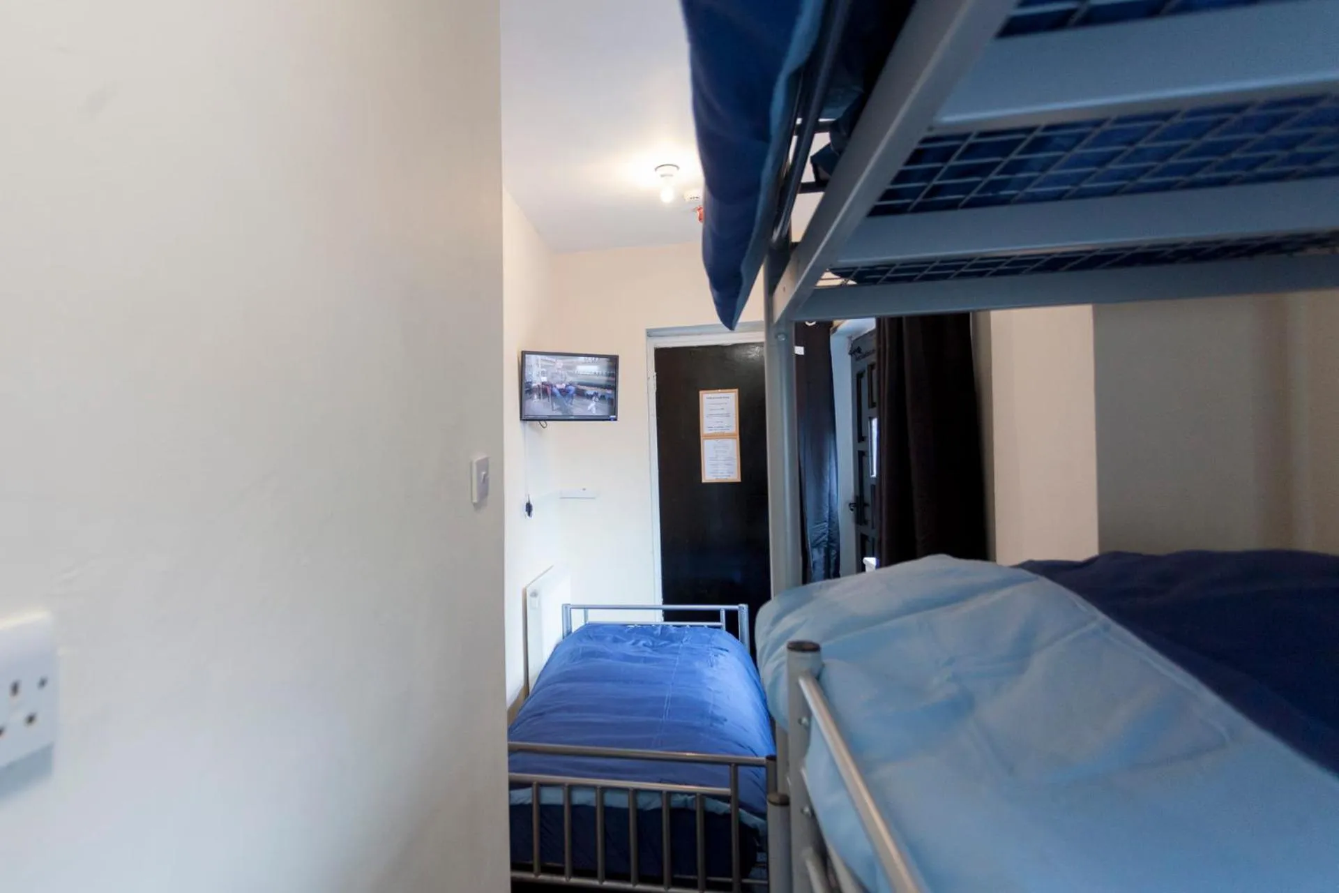 Bed in Fenham Hotel express