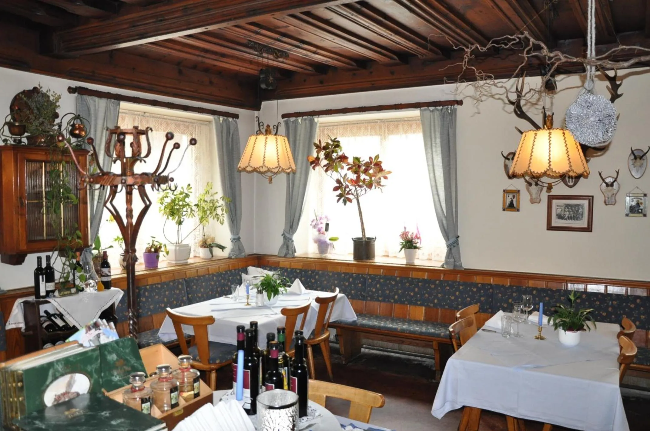 Dining area in Hotel Post