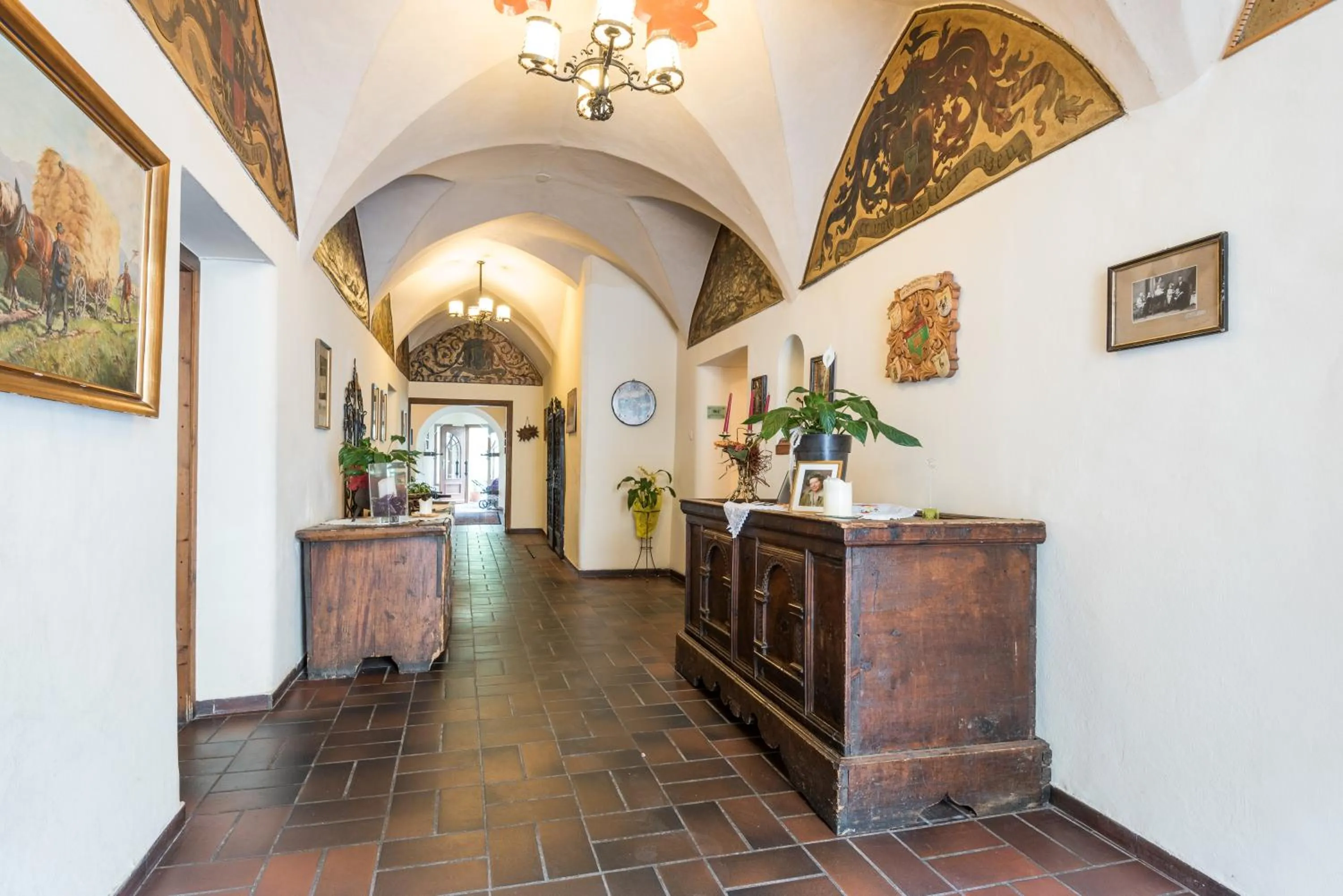 Decorative detail in Hotel Post