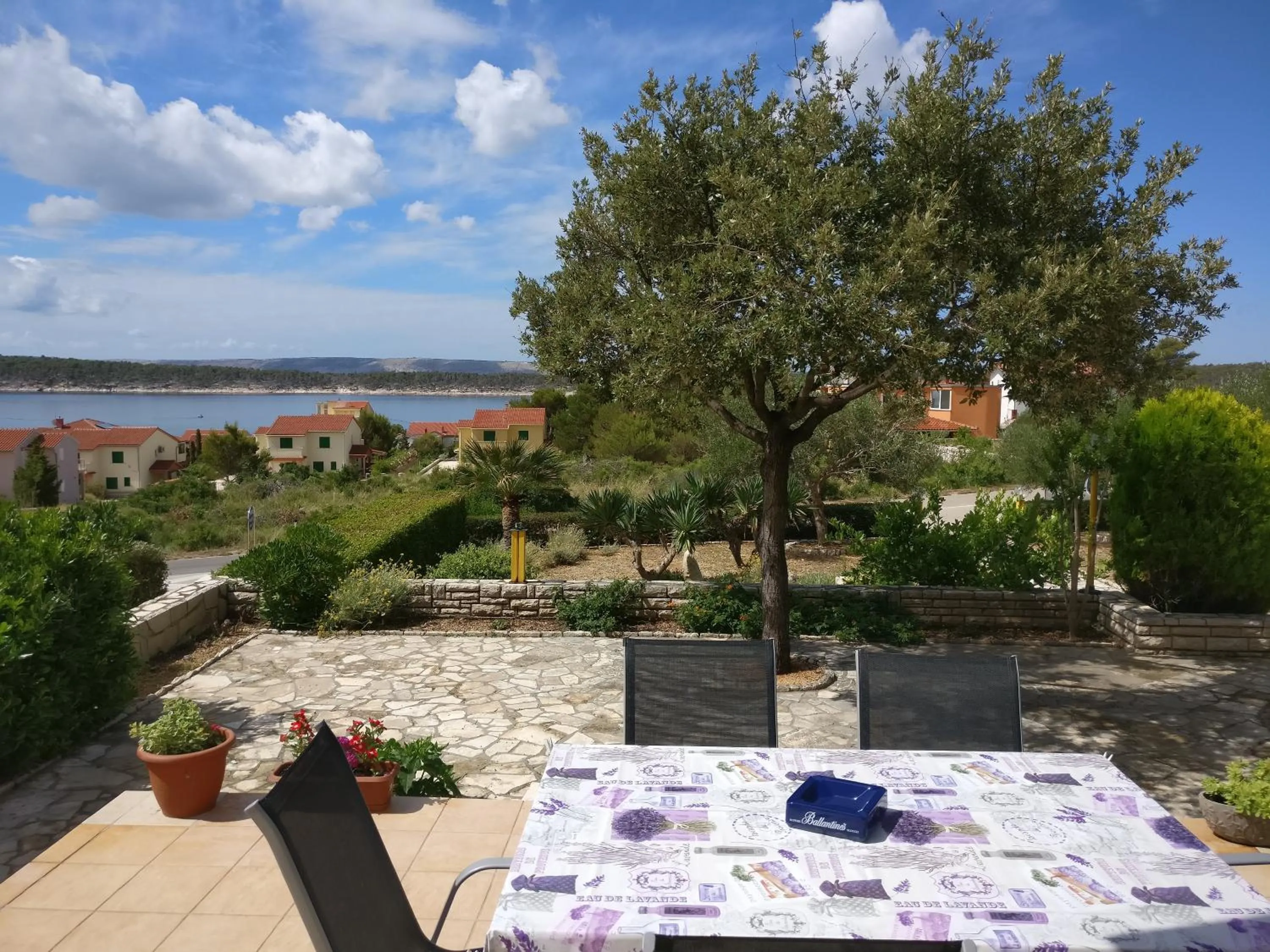 Sea view in Apartments Čuljak Rab
