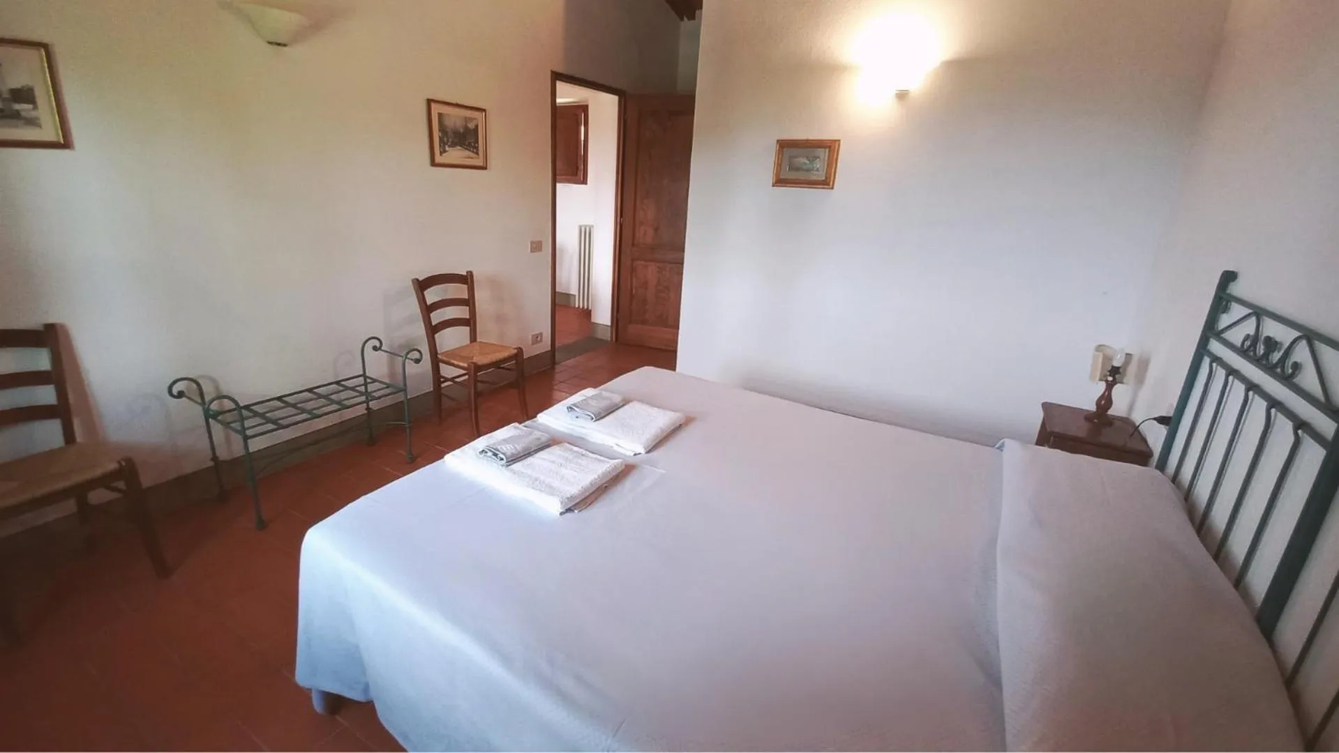 Bedroom, Bed in Borgo Bottaia