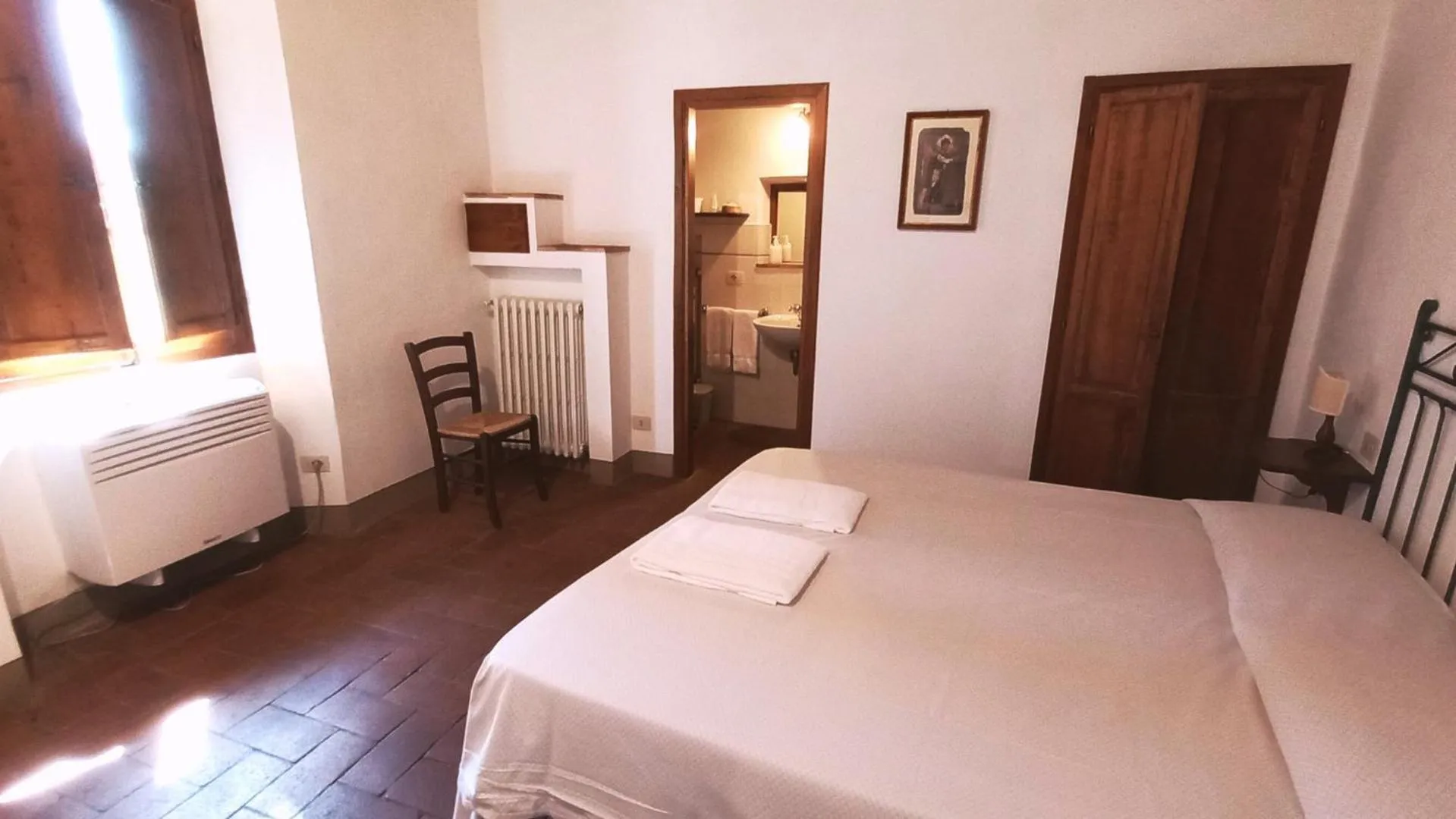 Bedroom, Bed in Borgo Bottaia