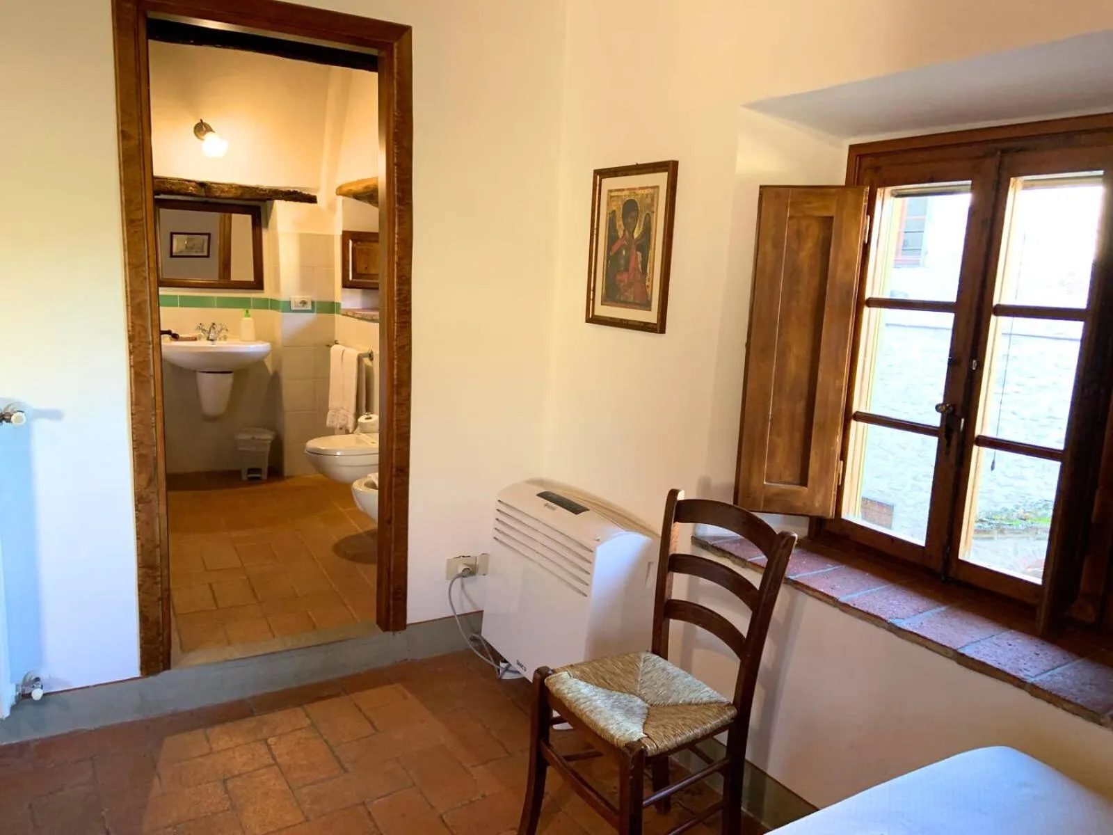 Bathroom in Borgo Bottaia
