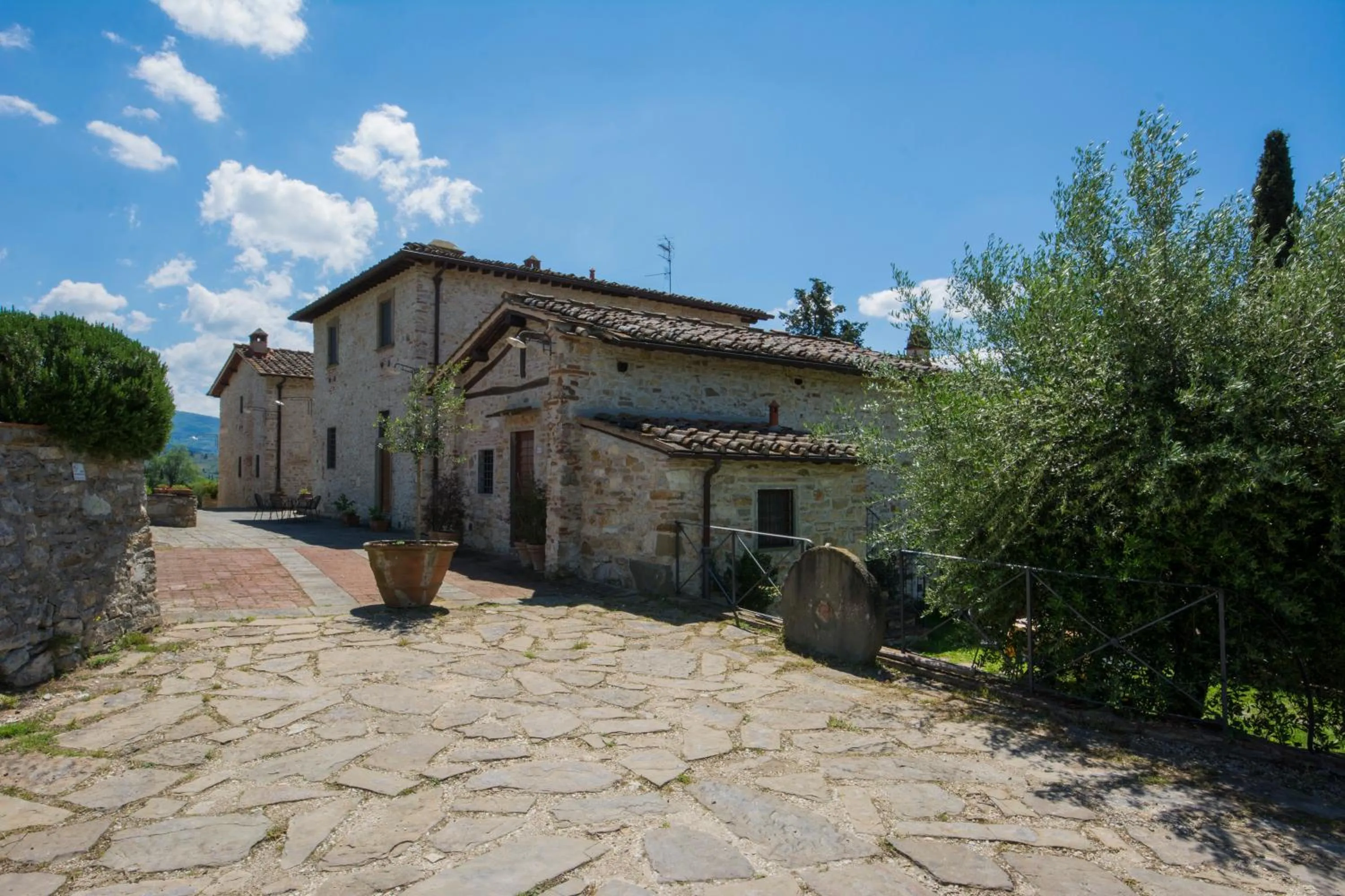 Property building in Borgo Bottaia