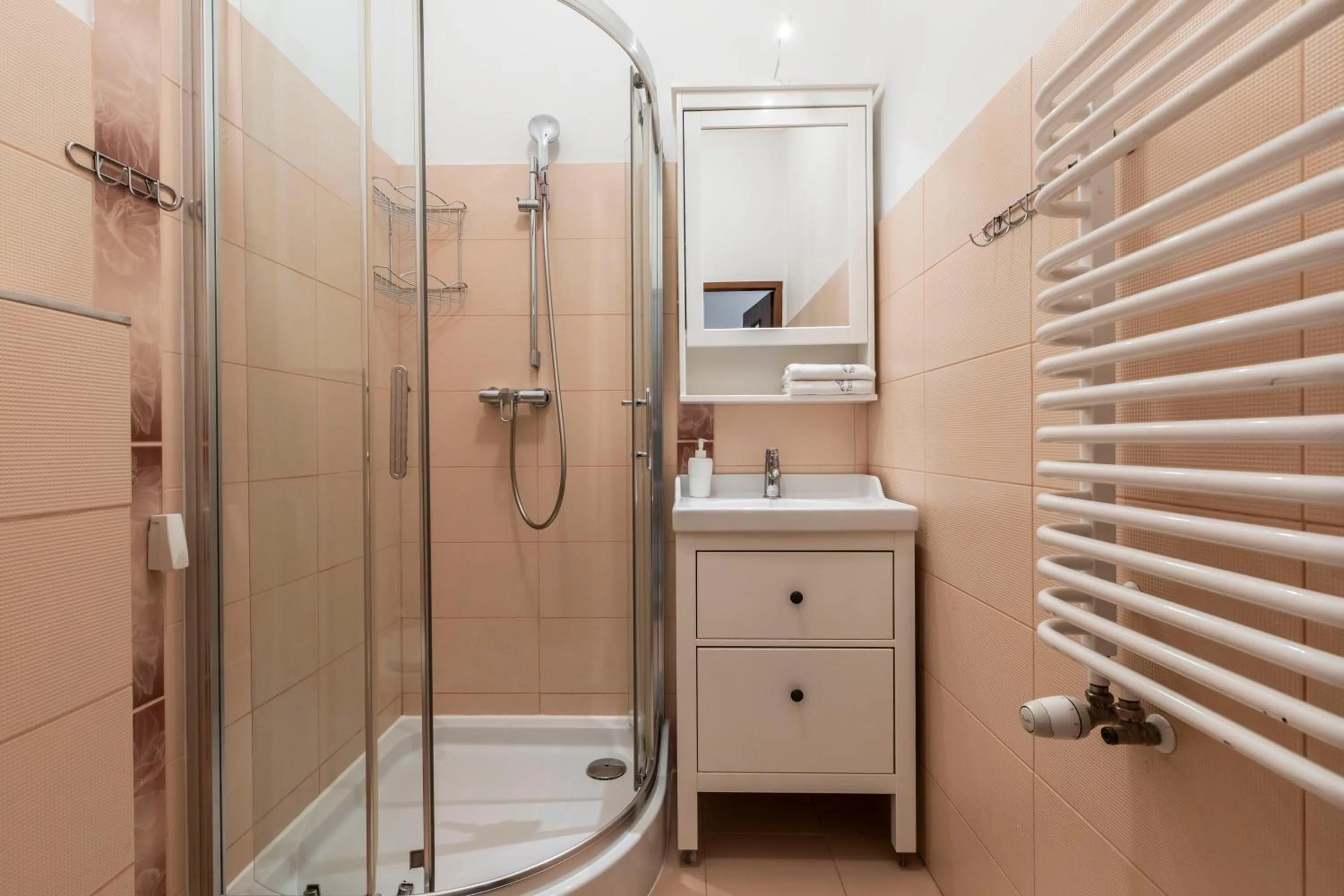 Shower in TatryTOP Radowid basen sauna