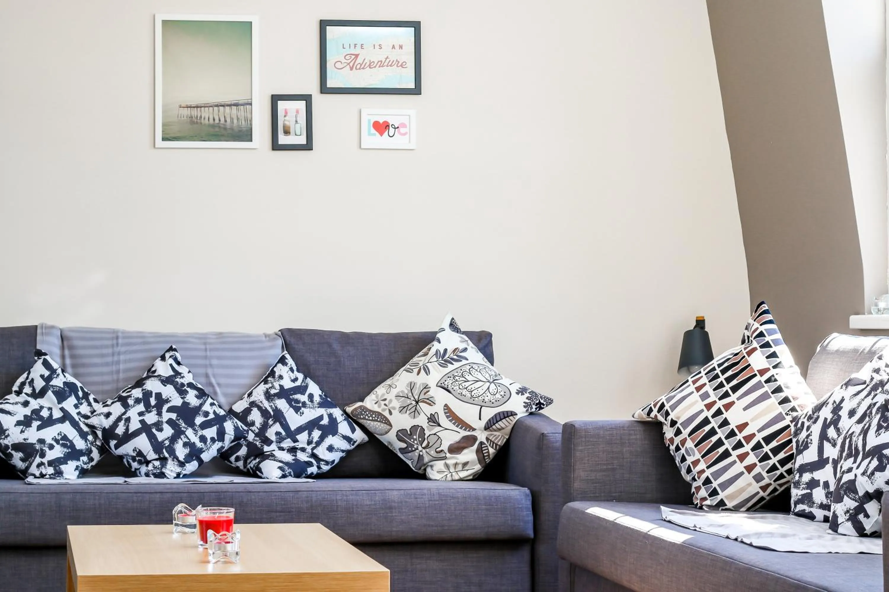 Living room in City view flat @ Liverpool st.