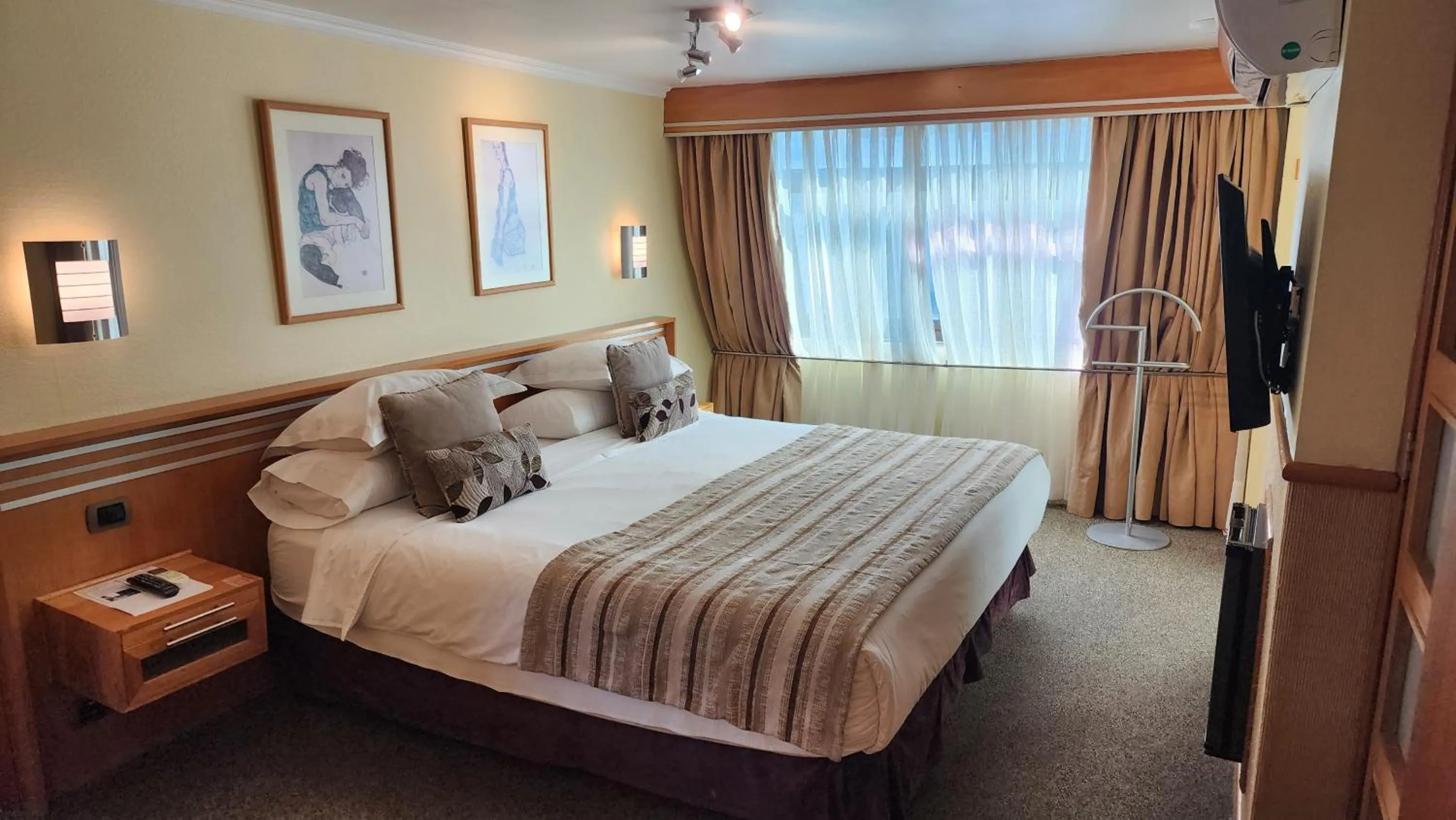 Bed in Hotel Restaurante Ankara