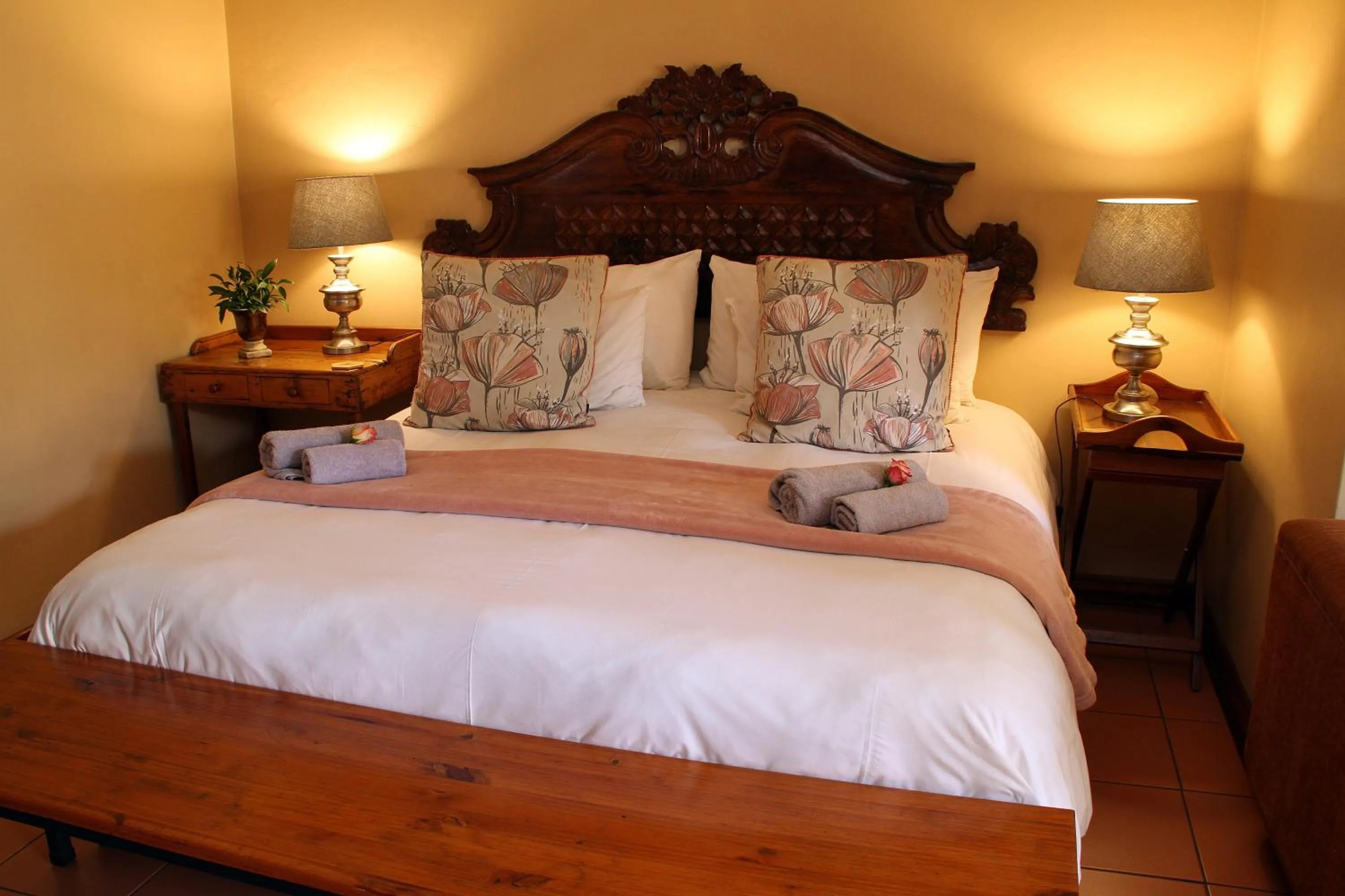 Bedroom, Bed in Del Roza Guest House