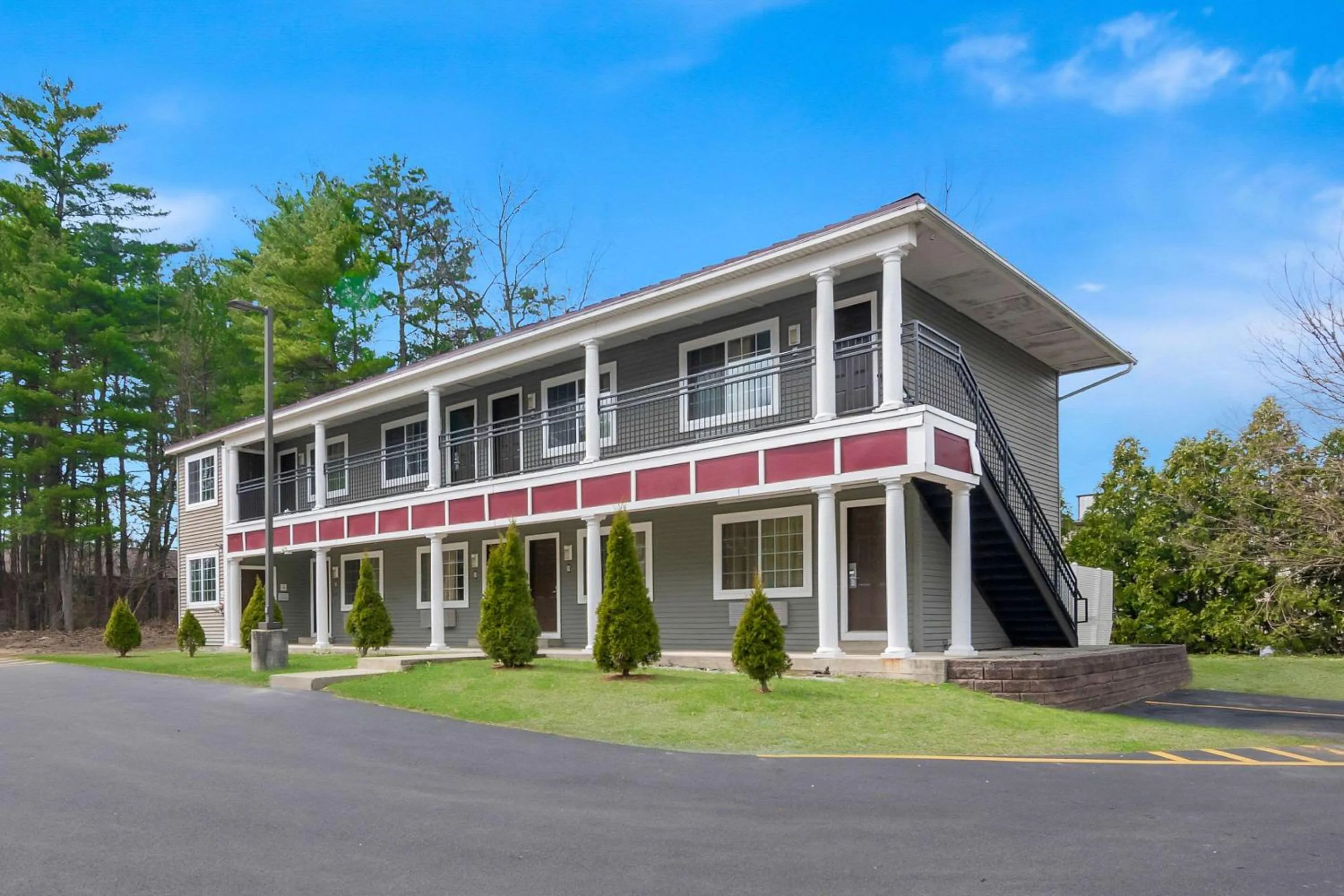 Property building in Quality Inn Queensbury - Lake George Area