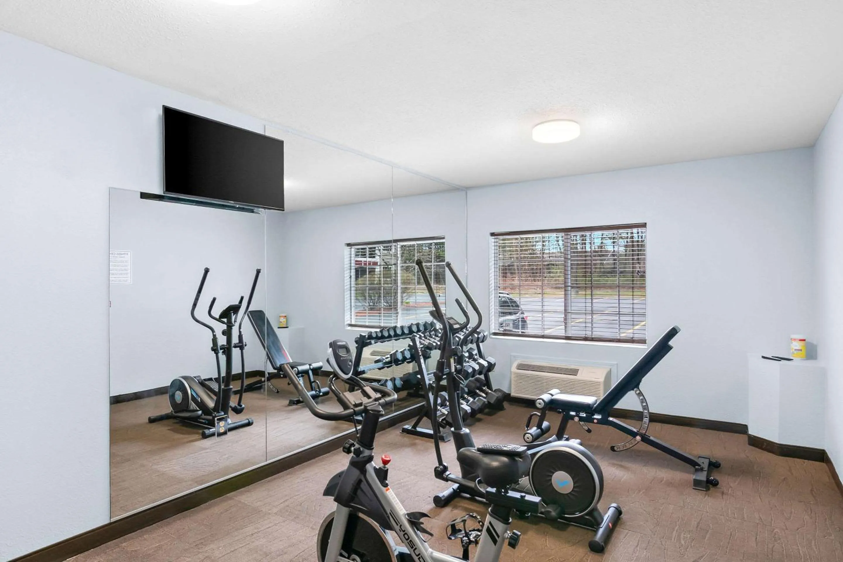 Fitness centre/facilities in Quality Inn Queensbury - Lake George Area