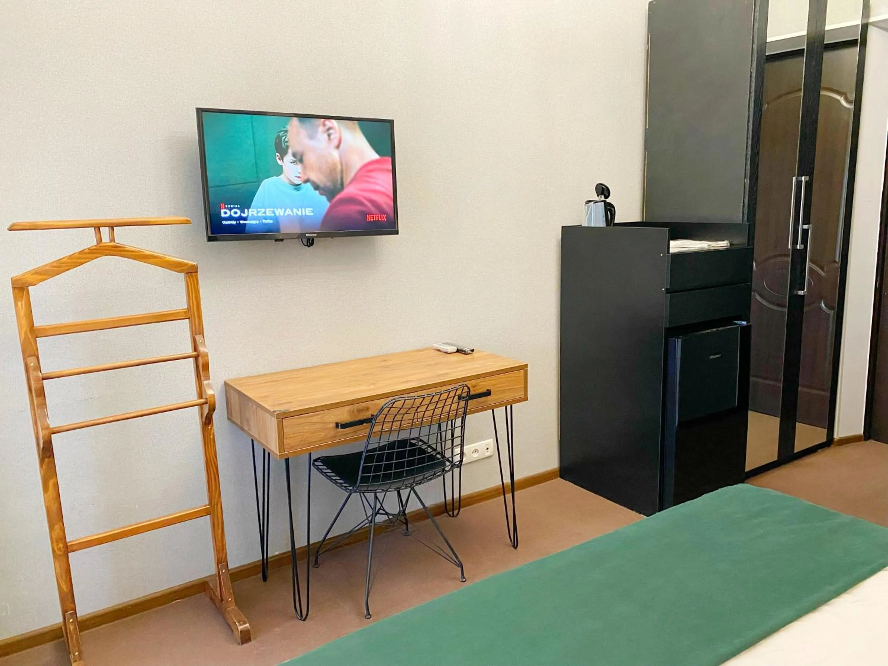 TV and multimedia, Bed in Hotel Orange Kutaisi