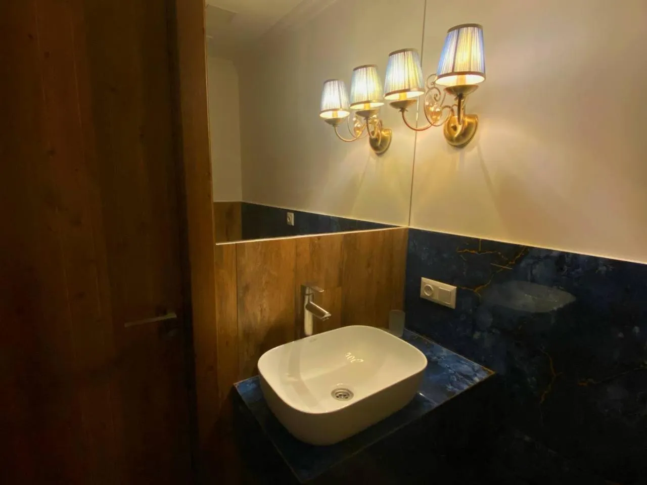 Toilet in Hotel Orange Kutaisi