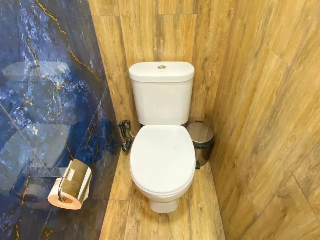 Toilet in Hotel Orange Kutaisi