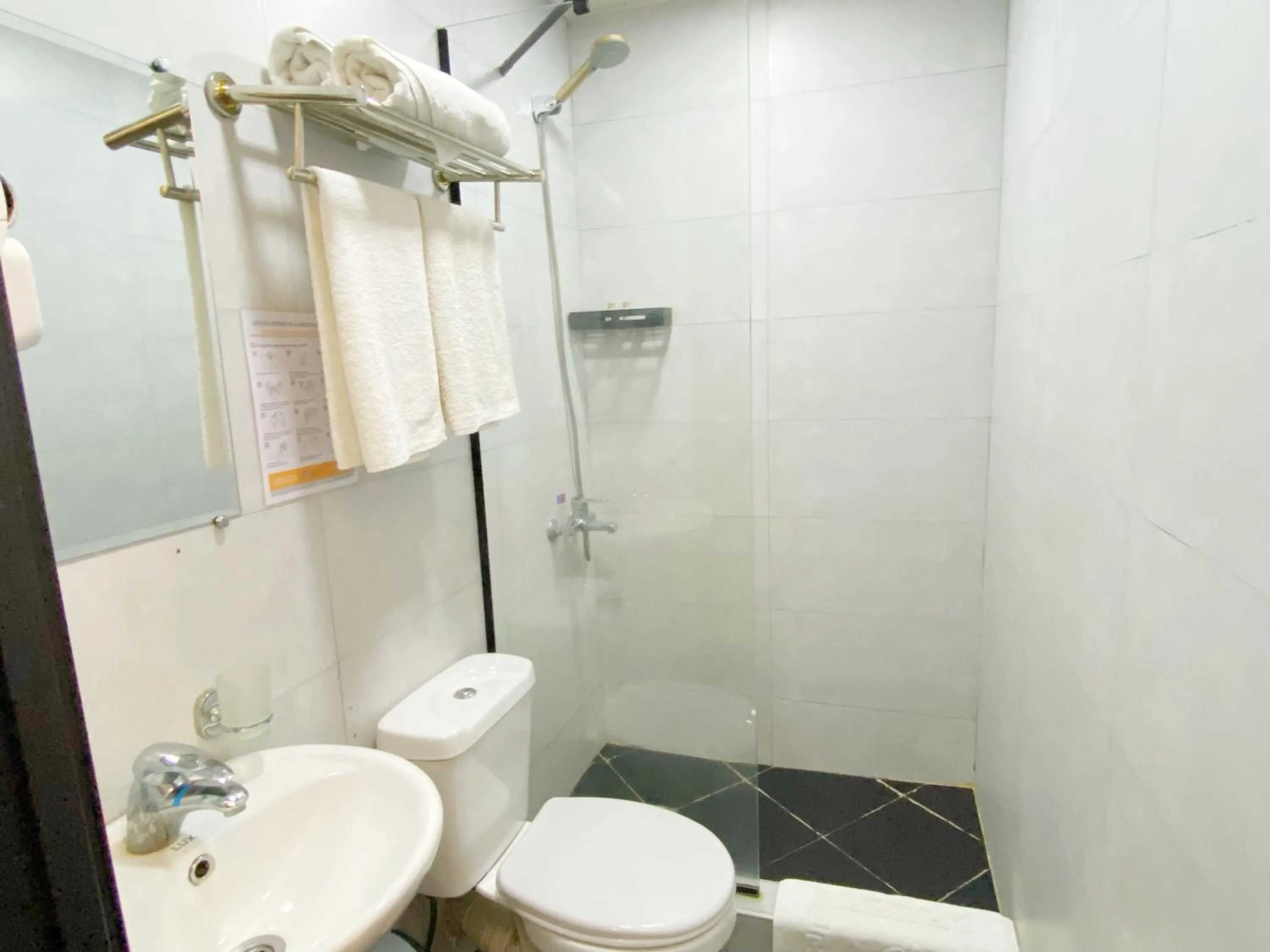 Shower in Hotel Orange Kutaisi