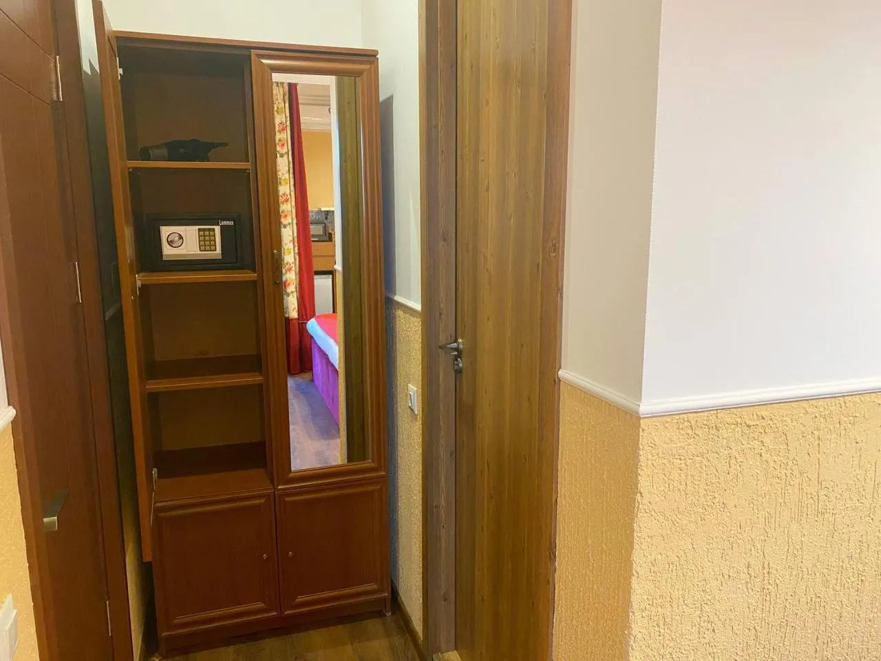 hair dryier in Hotel Orange Kutaisi