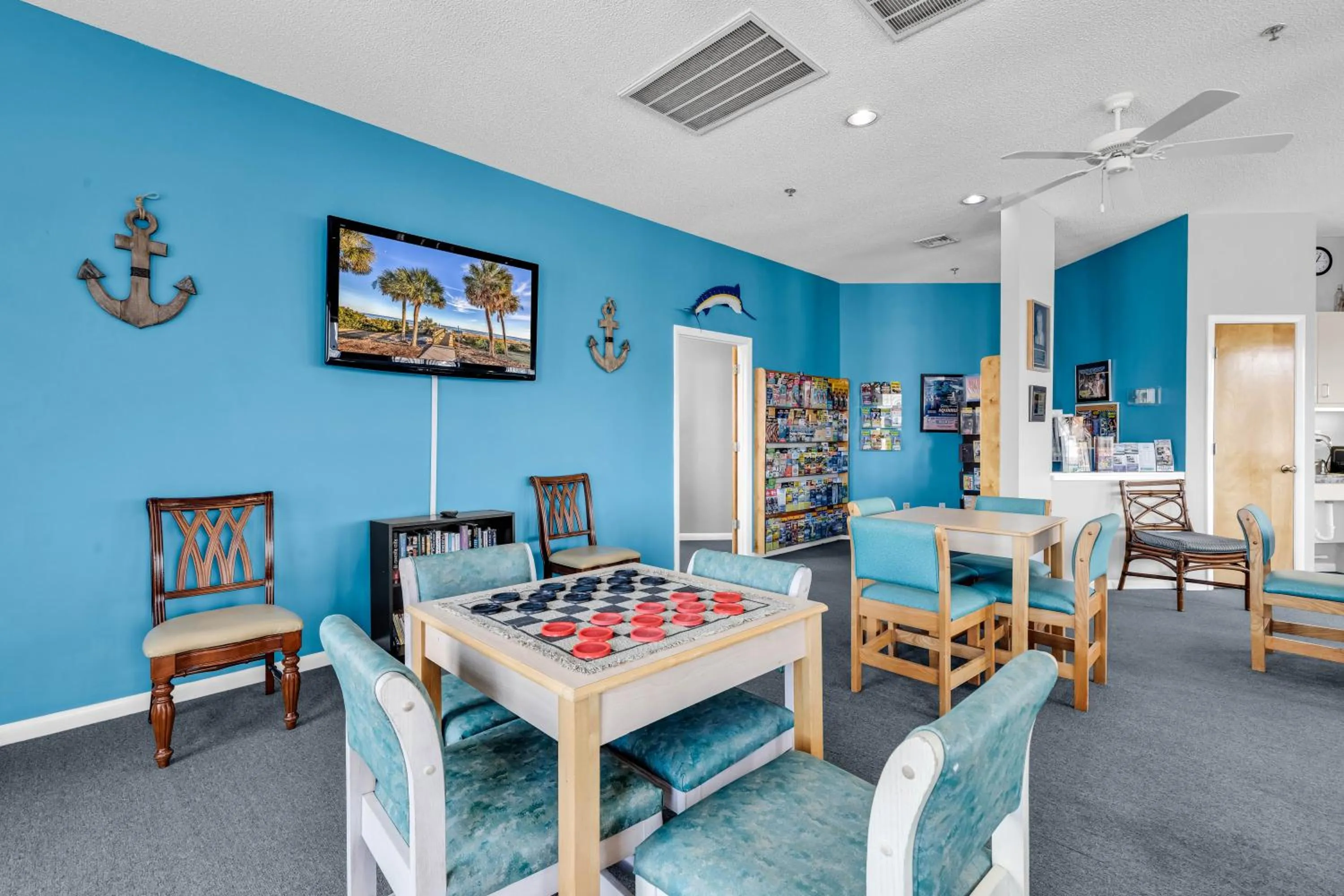 Communal lounge/ TV room in A Place at the Beach