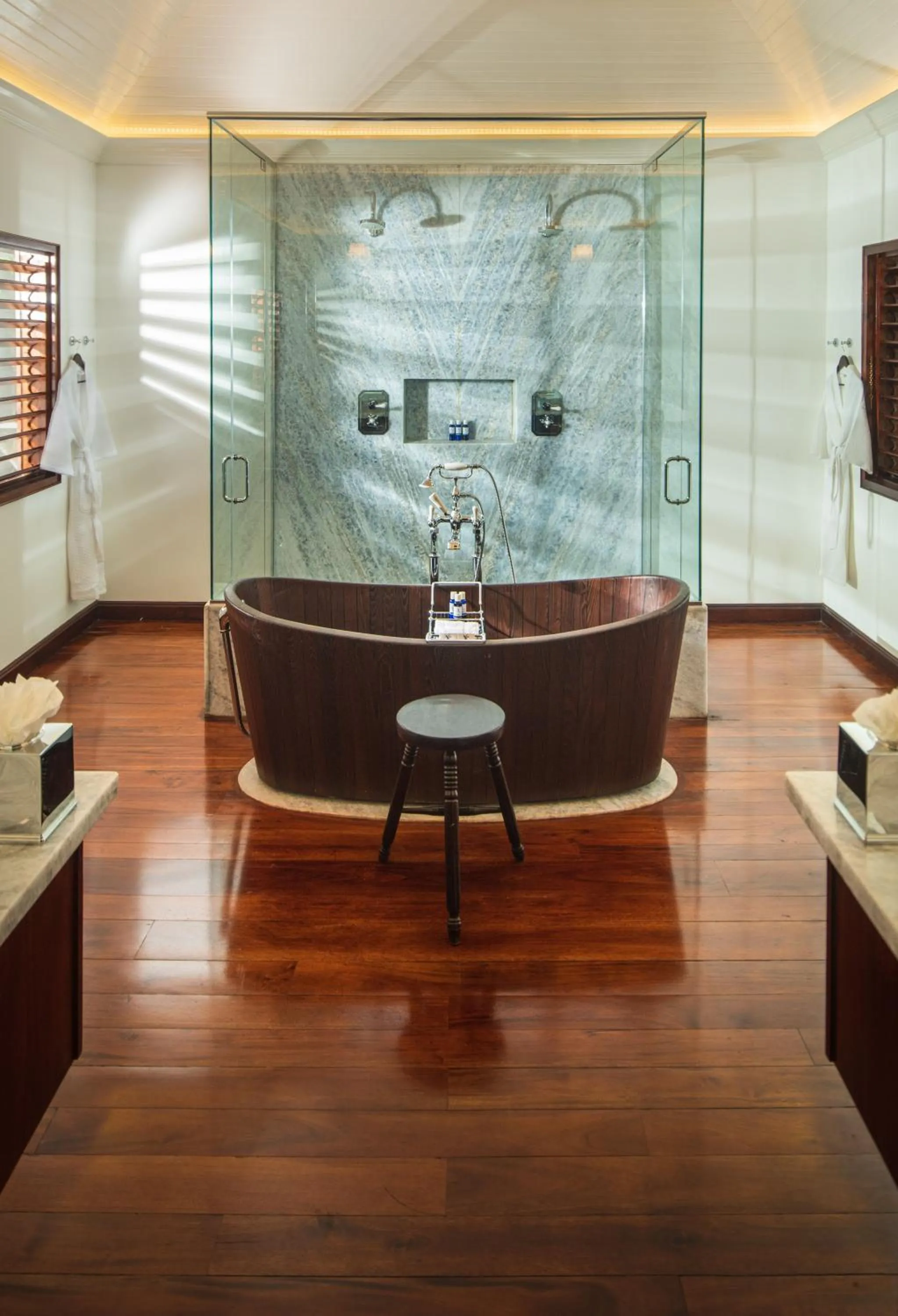 Bath in Round Hill Hotel & Villas